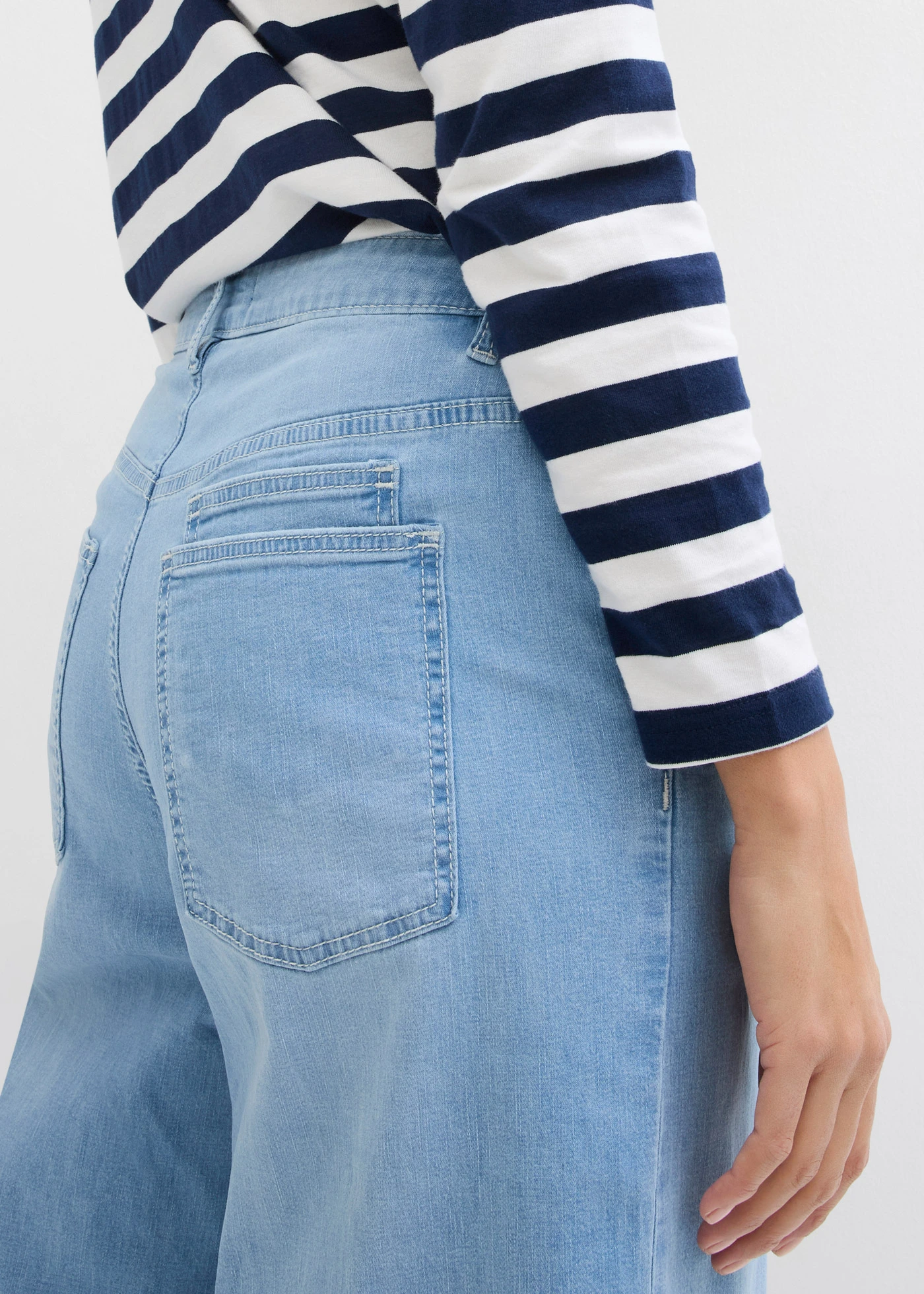 Balonové džíny, Mid Waist, Super Soft, zkrácené • ledově modrý denim used • bonprix obchod