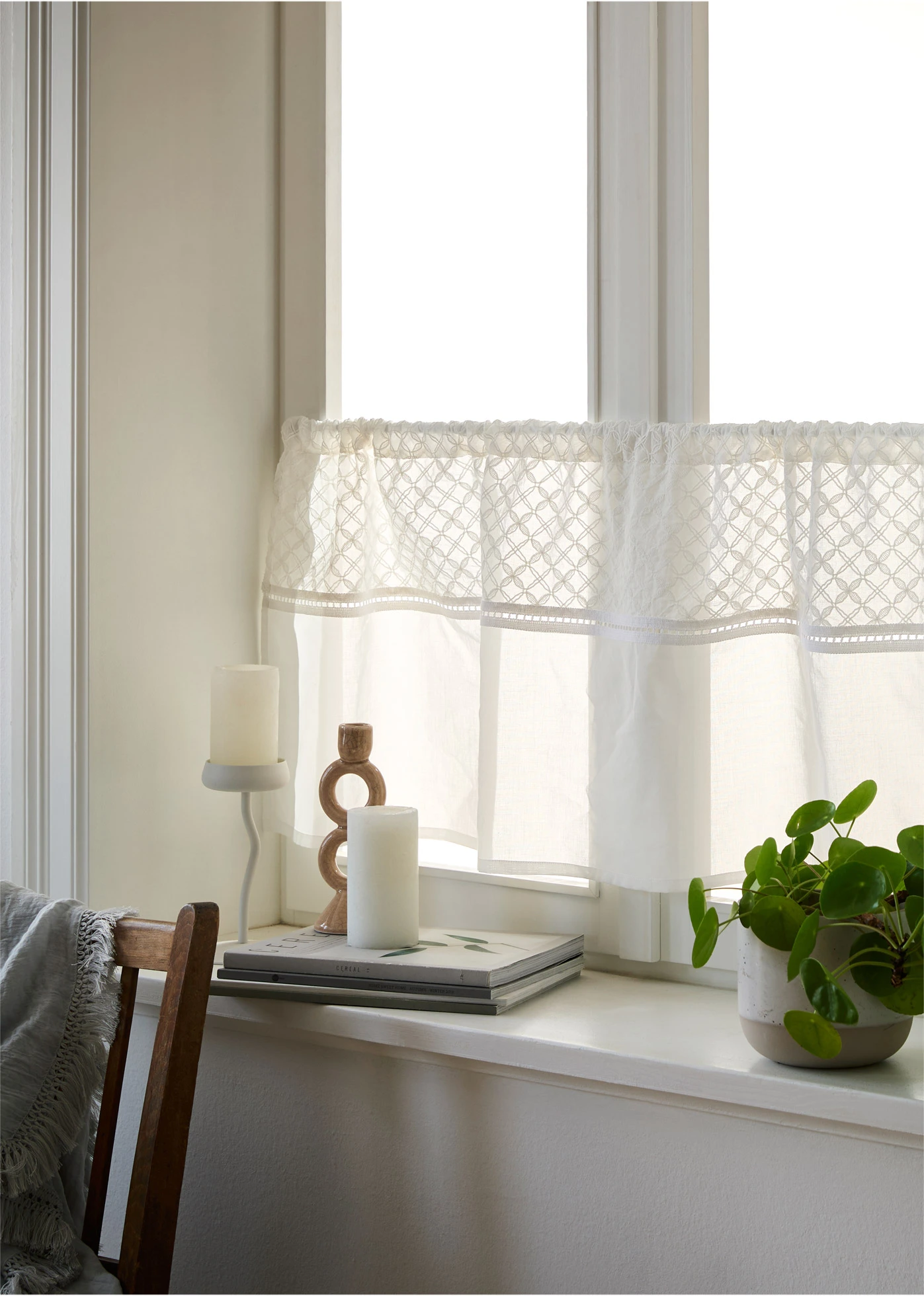 Zazdrostka z bawełny organicznej z haftem • biało-beżowy • sklep bonprix