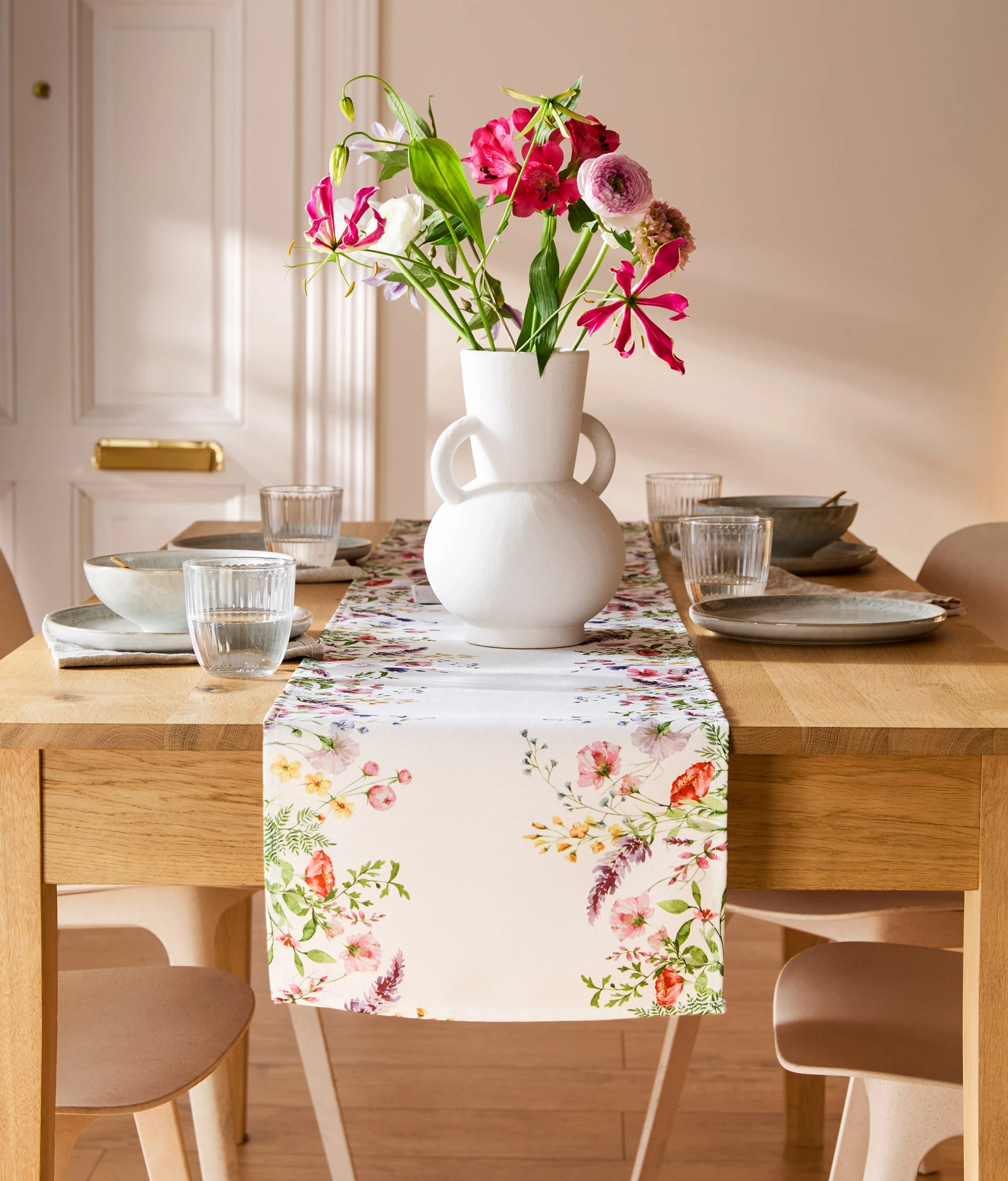 Chemin de table à imprimé floral • multicolore-blanc • Boutique bonprix