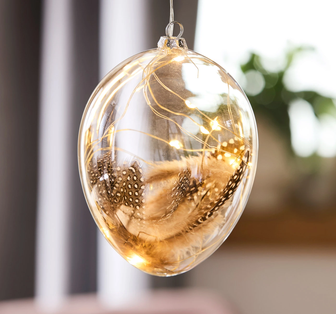 Objet déco LED Œuf avec plumes • transparent/couleur dorée • Boutique bonprix