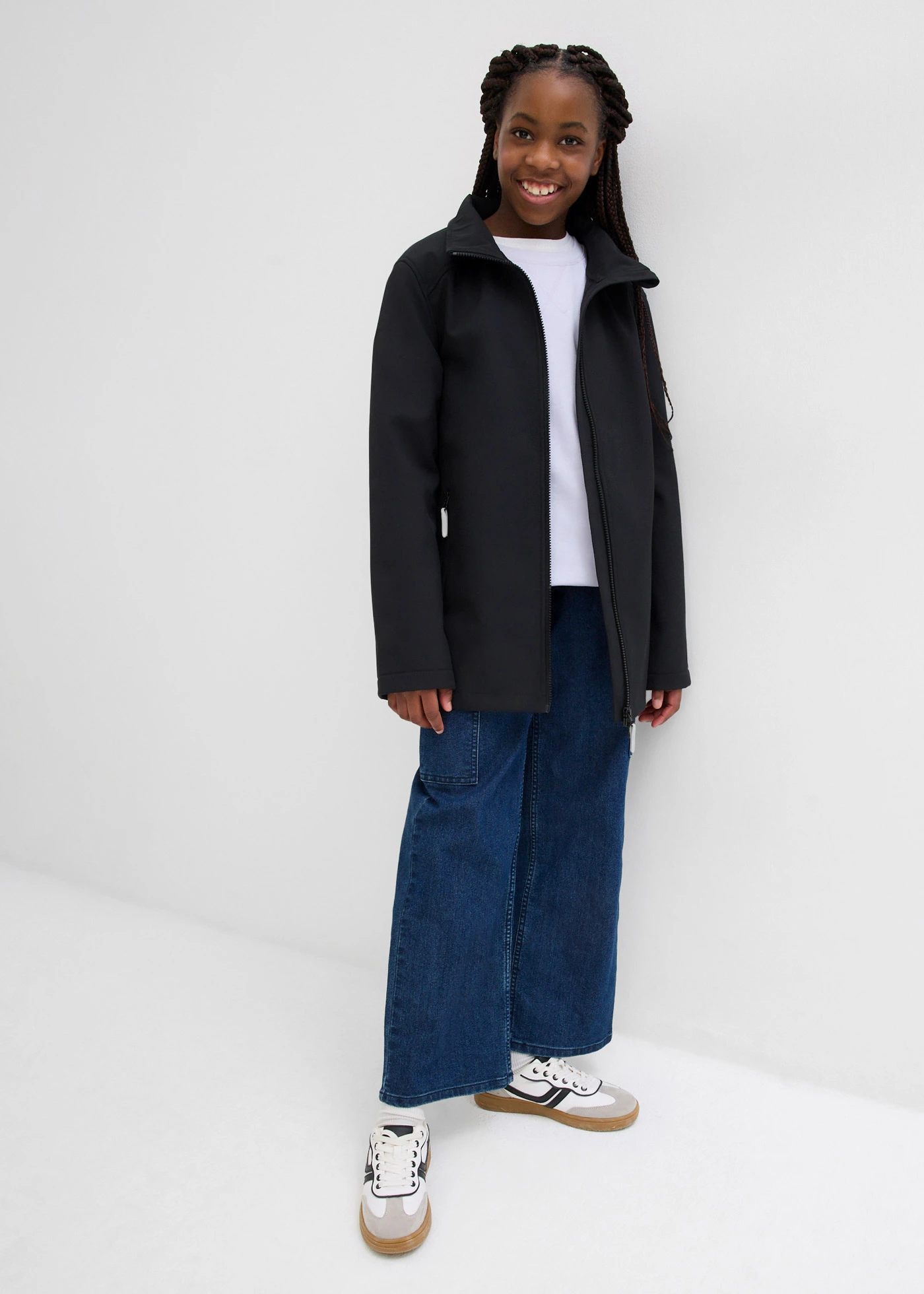 Waterafstotende softshell parka met afneembare capuchon • zwart • bonprix online shop