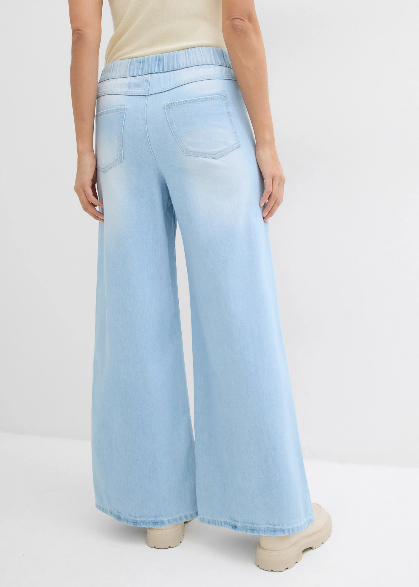 High waist wide leg jeans met comfortabele tailleband • ijsblauw denim used • bonprix online shop
