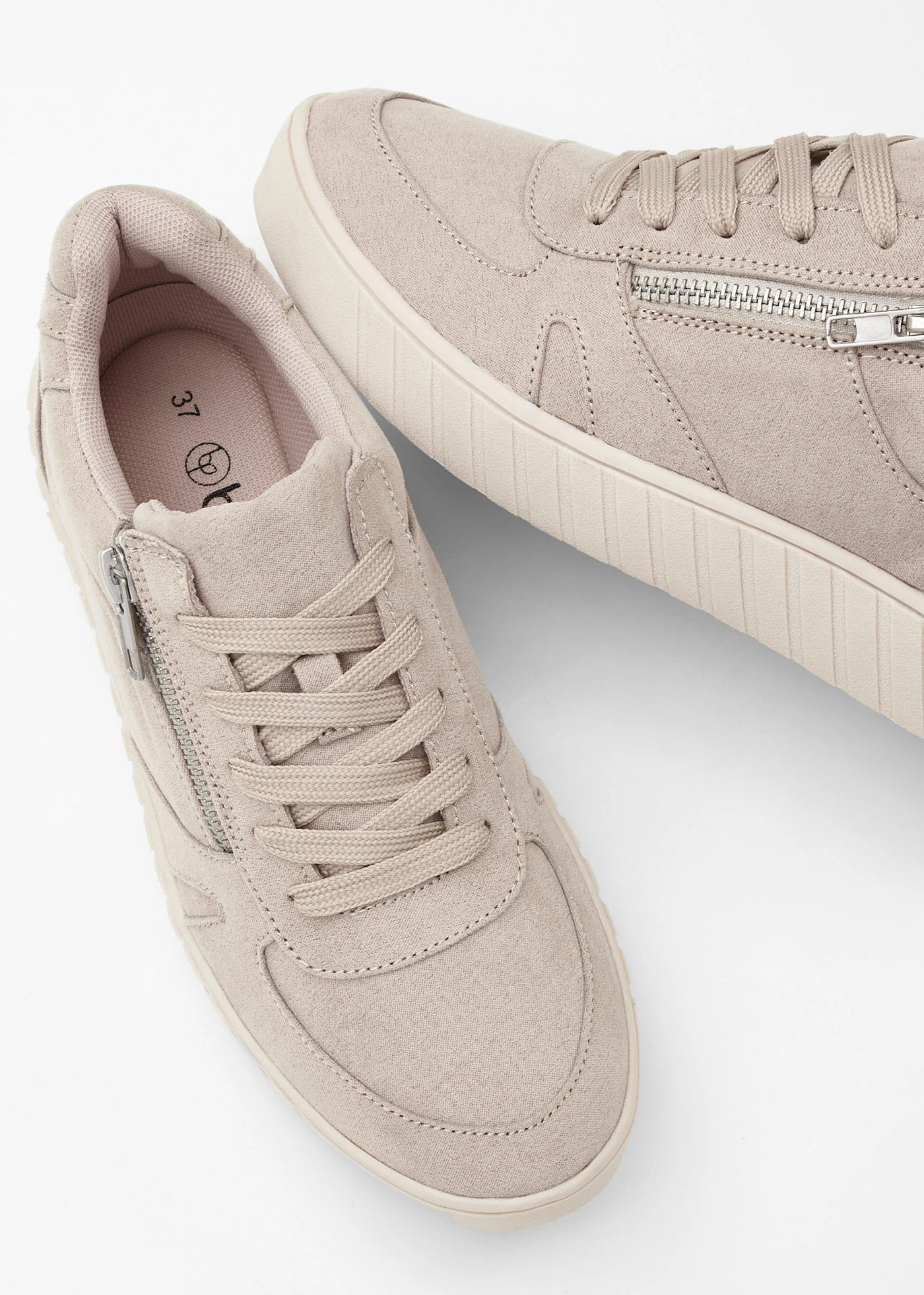 Sneakers met gewatteerde binnenzool • lichtsand • bonprix online shop