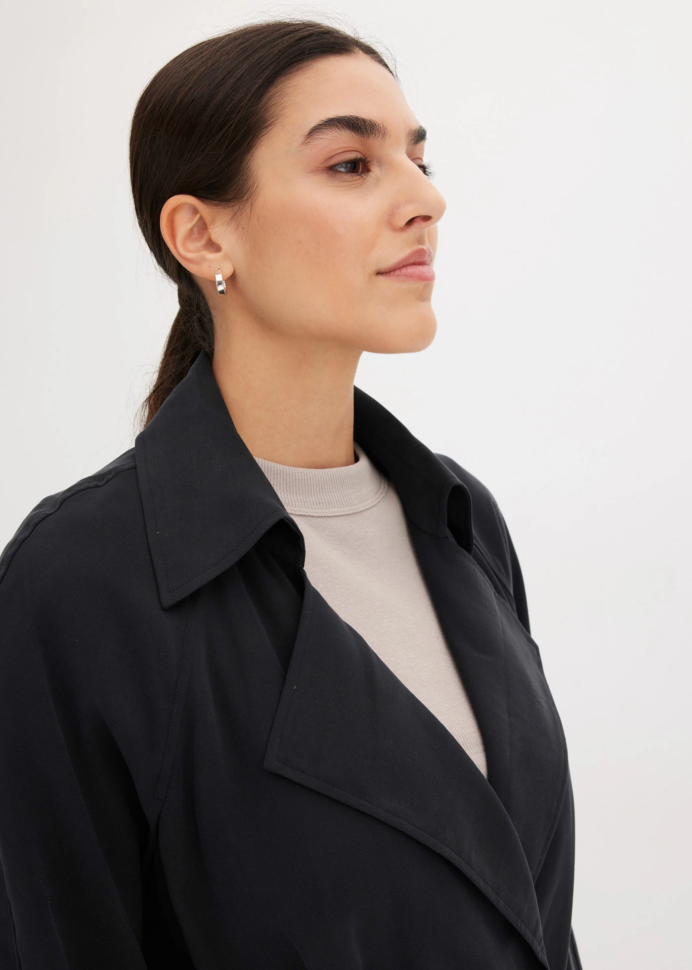 korte trenchcoat • zwart washed • bonprix online shop