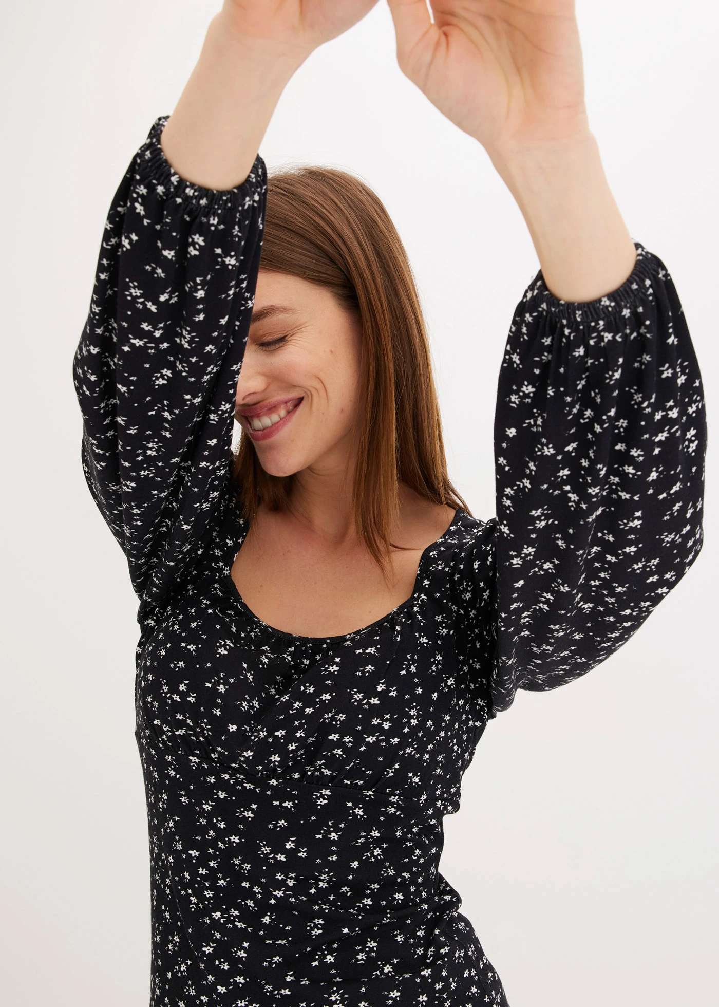 Shirt z długim rękawem i marszczeniem • czarno-biały • bonprix obchod