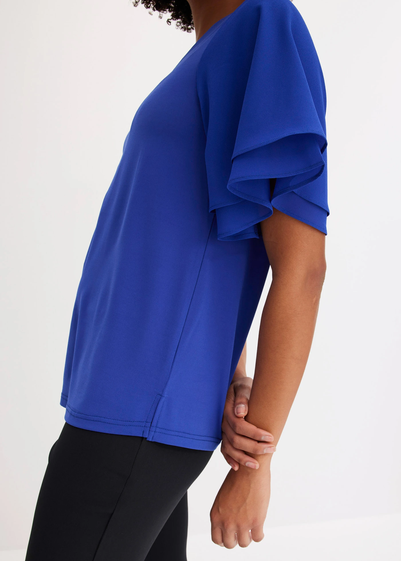 T-shirt avec manches en mousseline • bleu saphir • Boutique bonprix