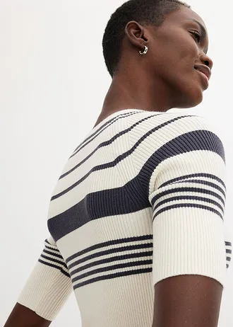 Fijn gebreide trui met sierknopen • ivoorkleur-nachtblauw gestreept • bonprix online shop