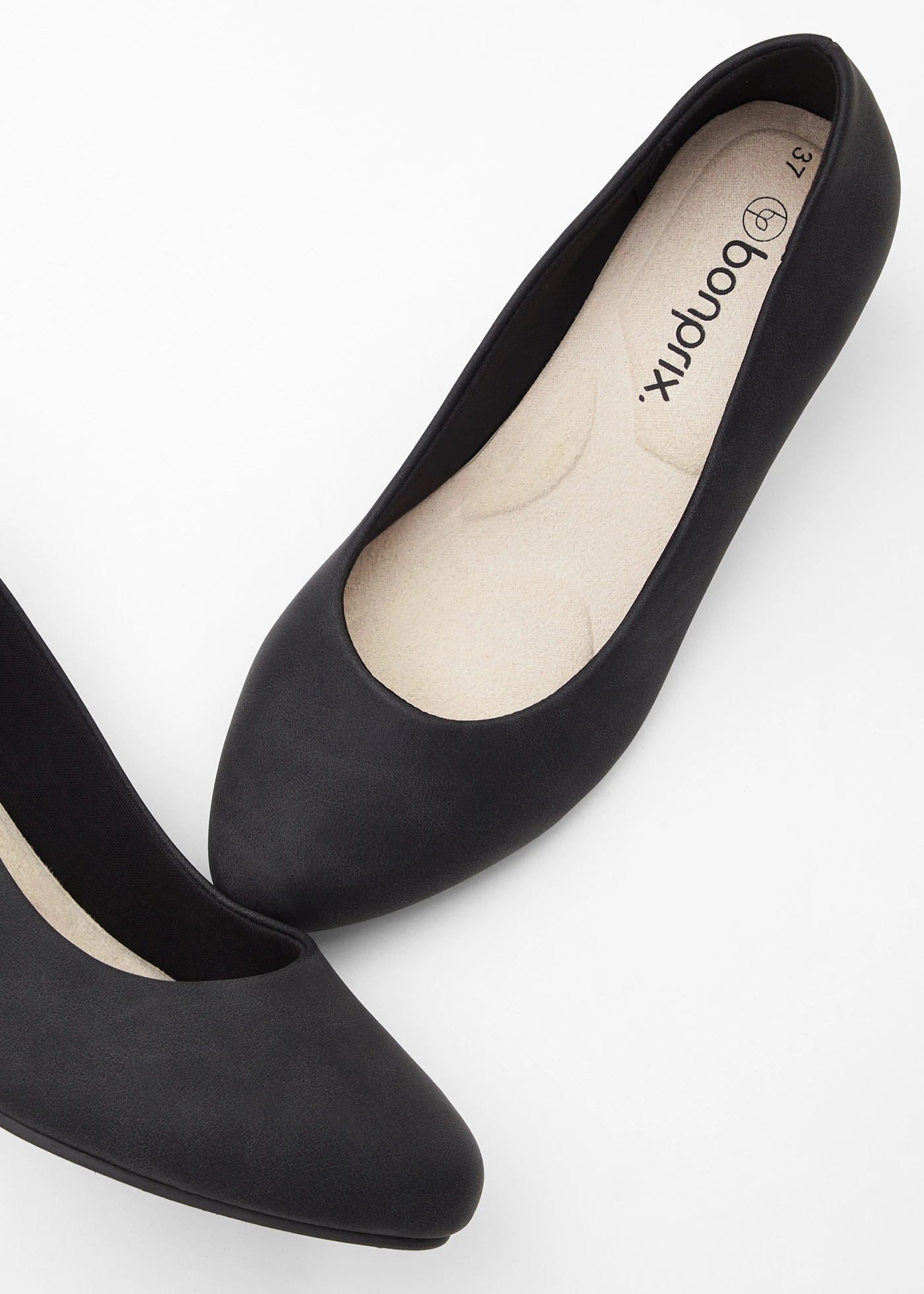 Pantofi pumps cu branț căptușit • negru • magazin bonprix