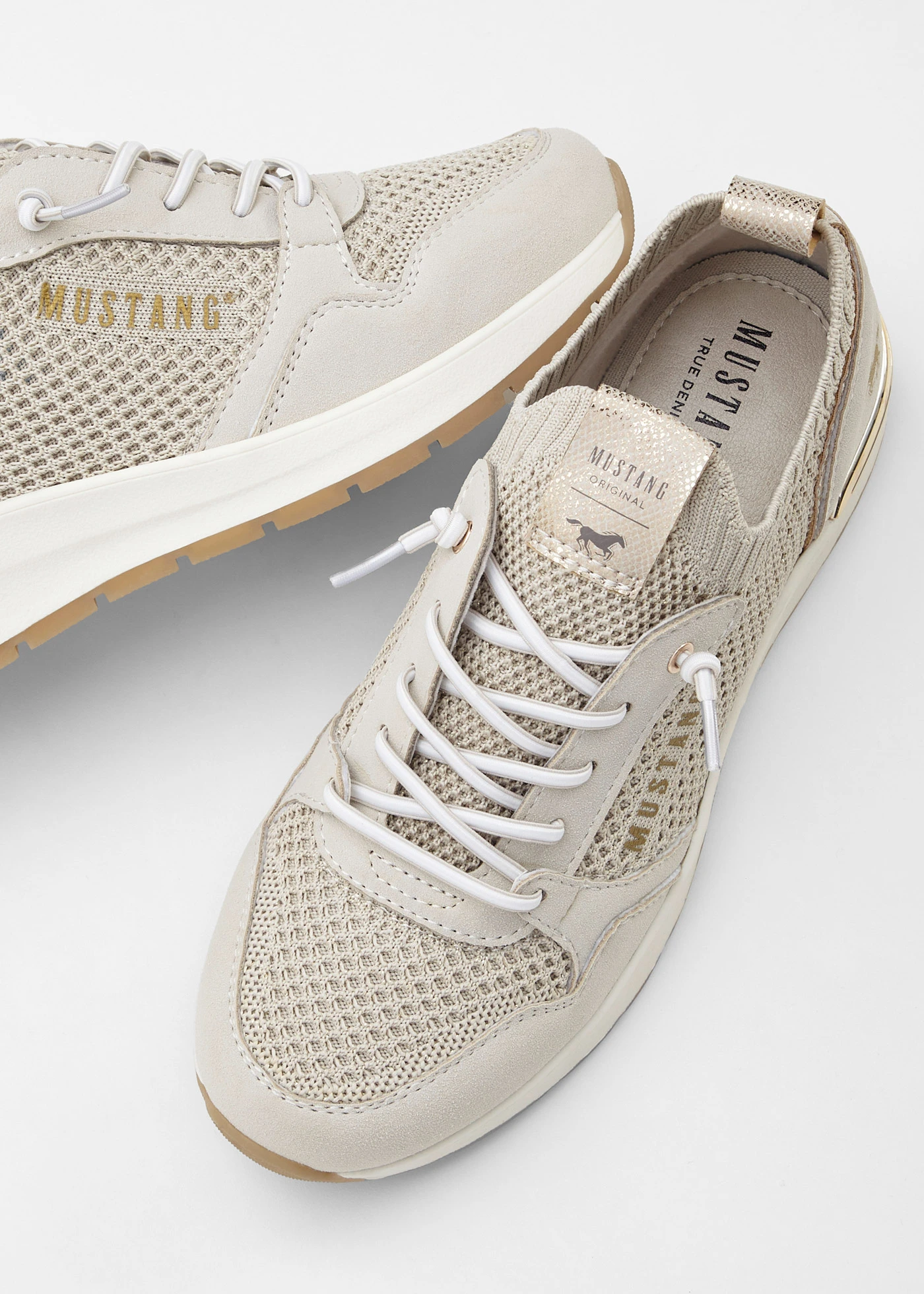 Sneakers Mustang  • beige • Boutique bonprix