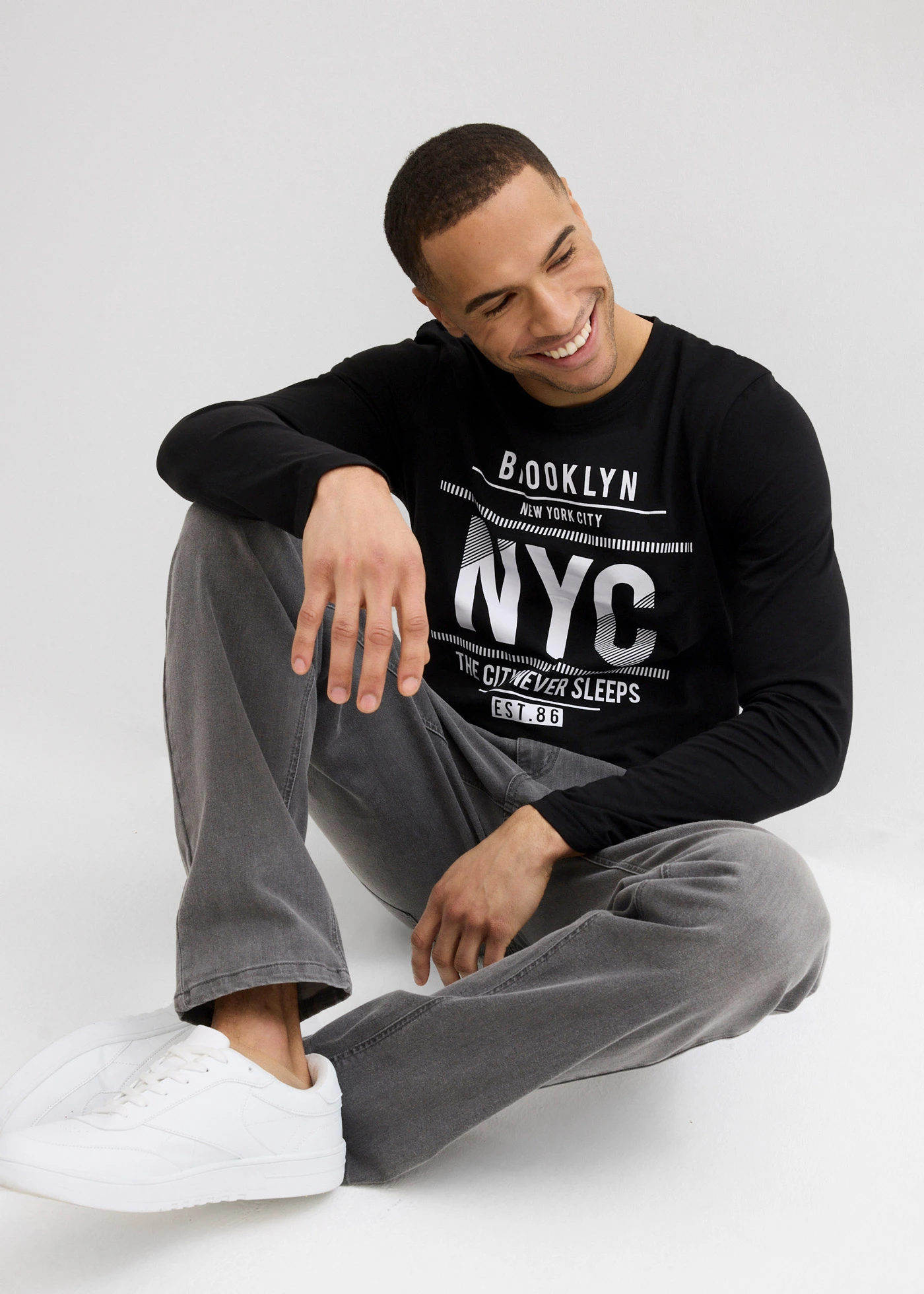 Longsleeve van puur biologisch katoen, slim fit • zwart • bonprix online shop