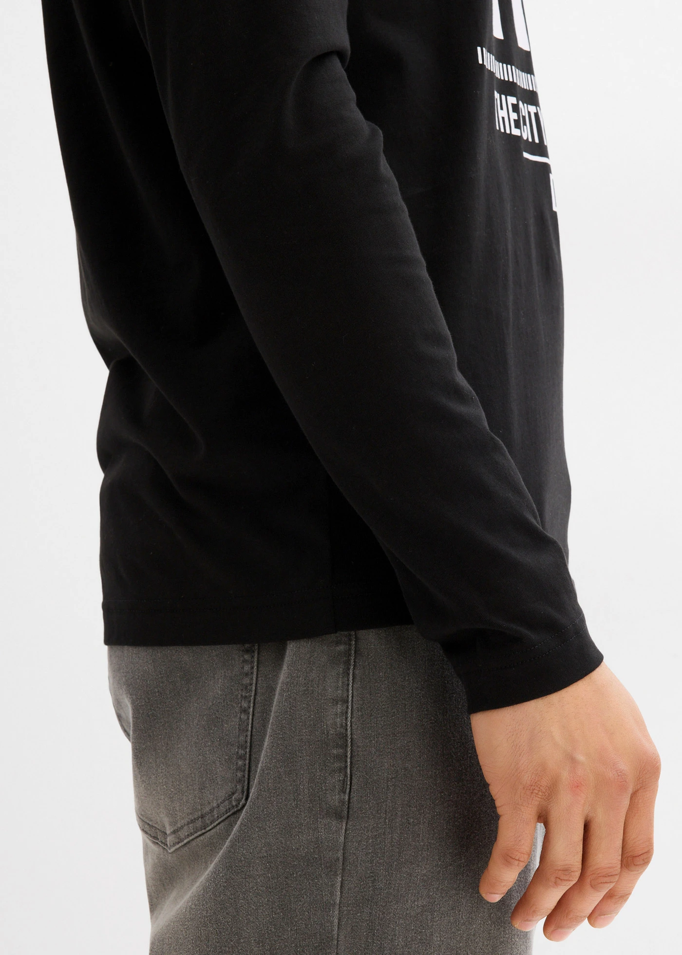 Bluzka z długim rękawem z czystej bawełny organicznej, slim fit • czarny • sklep bonprix