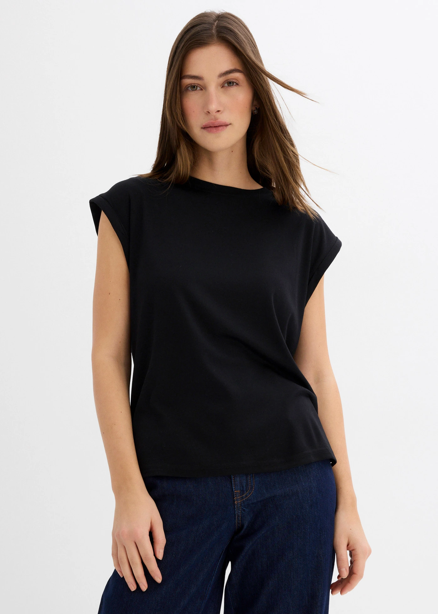 Top van een viscosemix met schoudervullingen • zwart • bonprix online shop