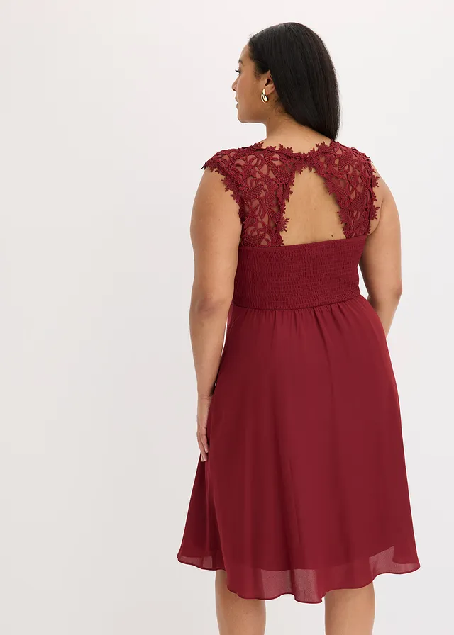 Robe courte à dentelle, Couleur: rouge rubis