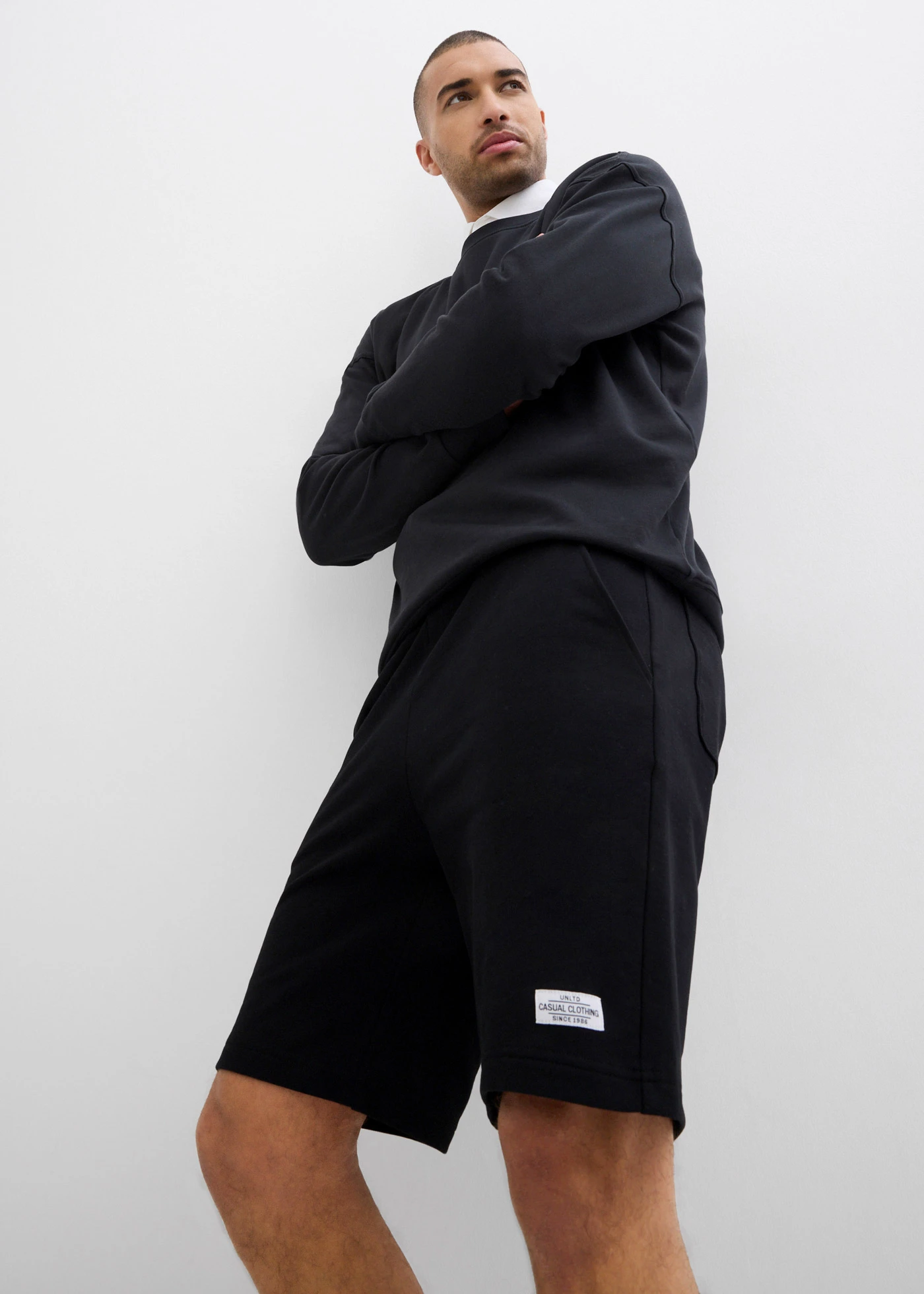 Bermude casual (set/2 buc.) • albastru fumuriu+negru • magazin bonprix