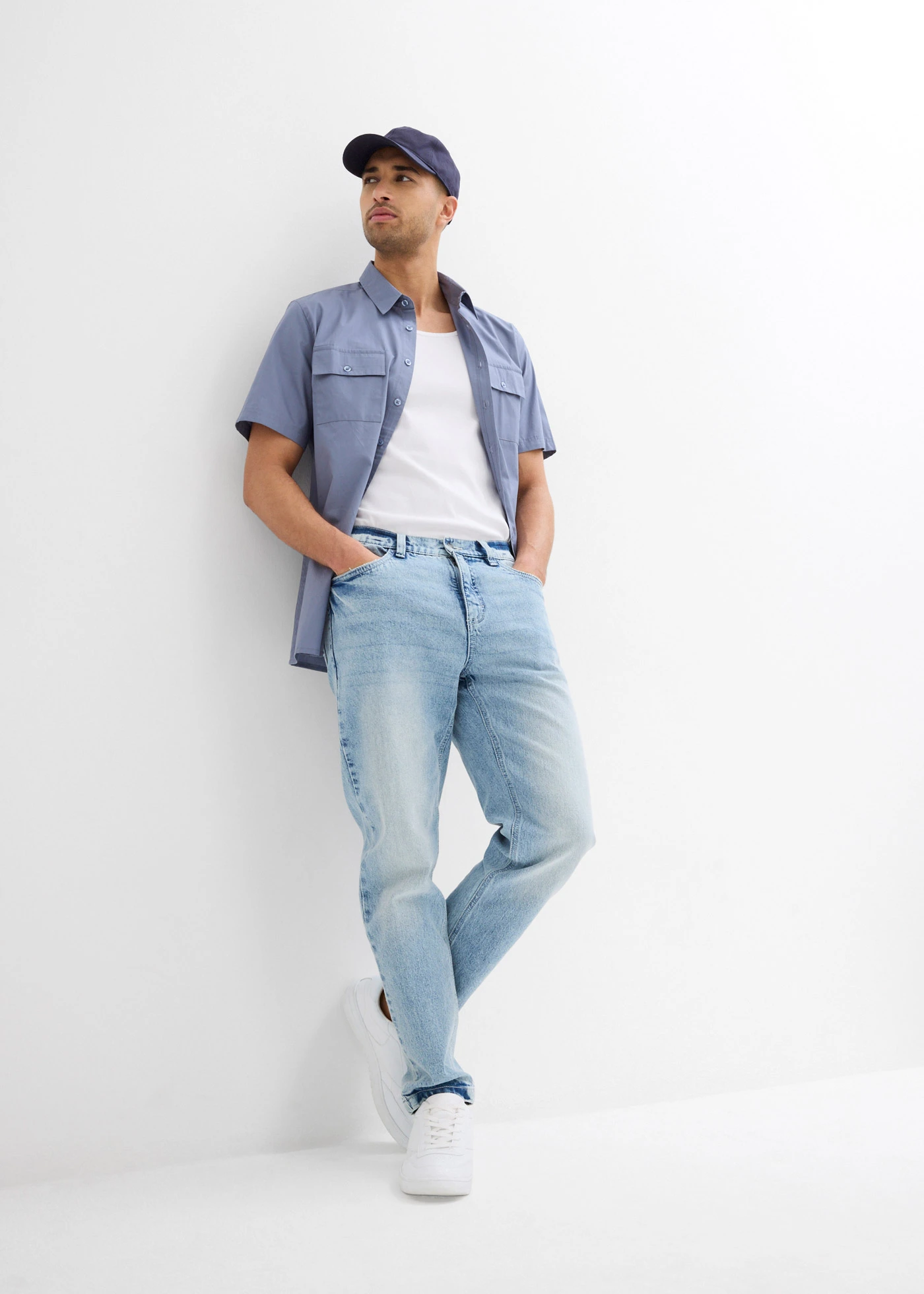 Chemise manches courtes 100 % coton • bleu fumé • Boutique bonprix