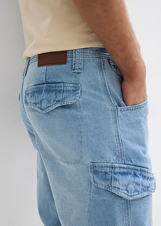 Vékony, hosszú farmer cargo bermuda, Relaxed Fit • jégkék denim • bonprix áruház