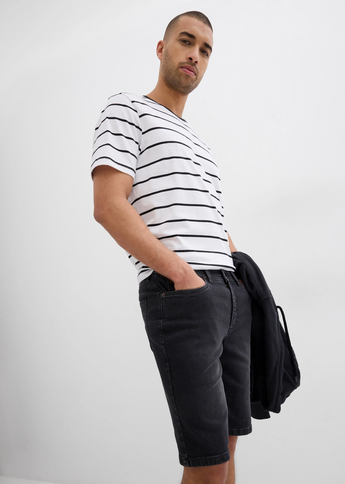 Stretch jeans bermuda, regular fit (set van 2) • donkerblauw denim+zwart denim • bonprix online shop