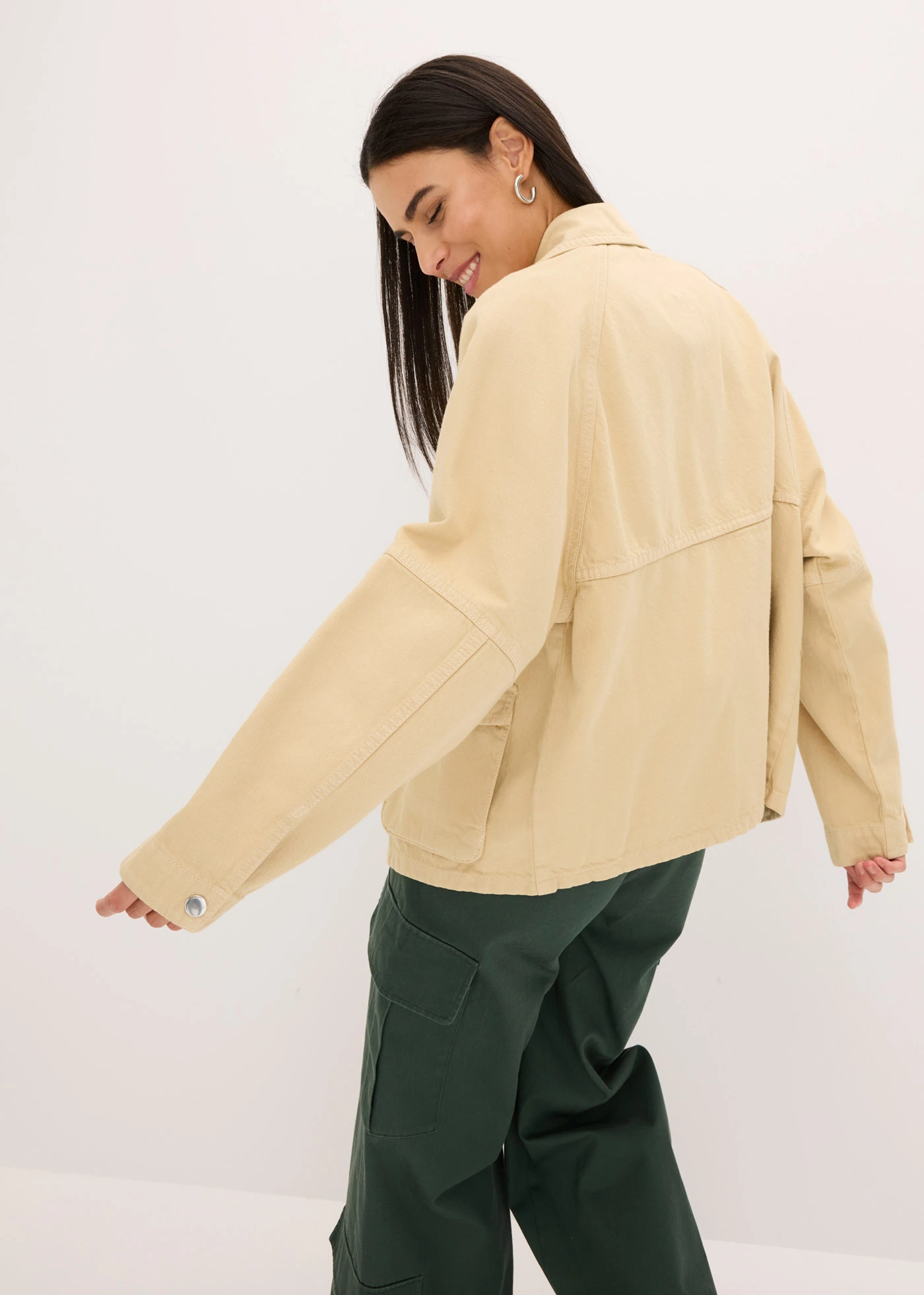 Bunda oversize • béžová • obchod bonprix