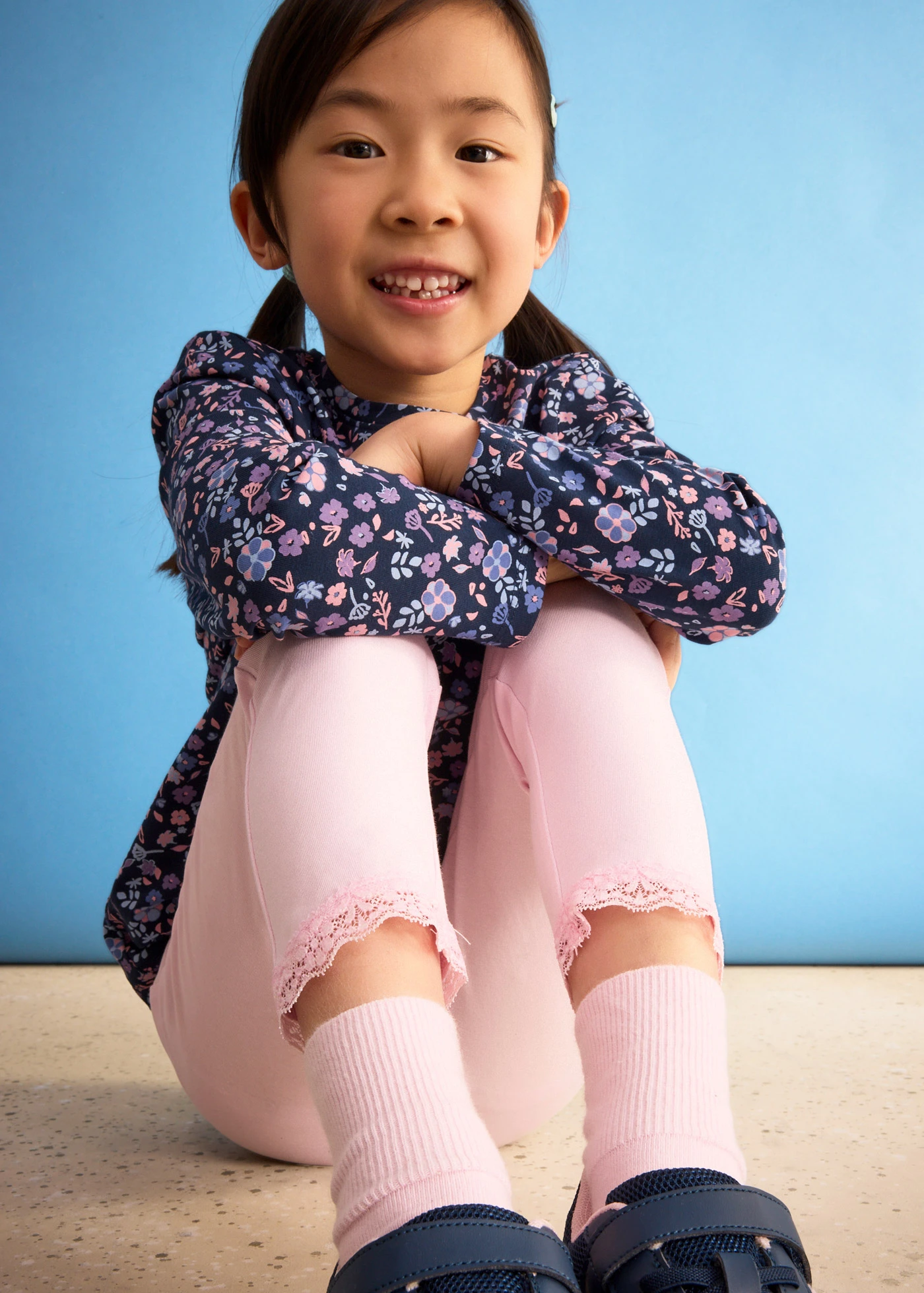 Lot de 2 leggings avec dentelle en bas des jambes • écru + rose cristal • Boutique bonprix