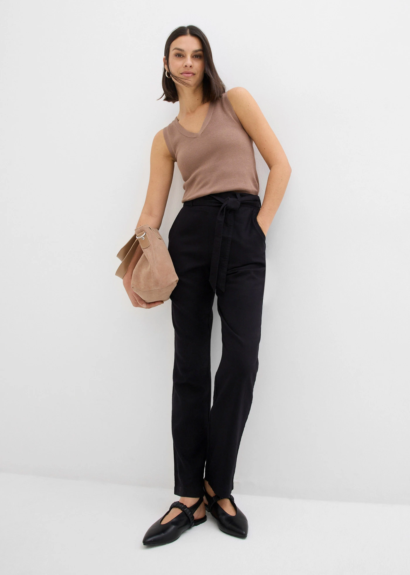 Pantalon léger à taille élastiquée • noir • Boutique bonprix