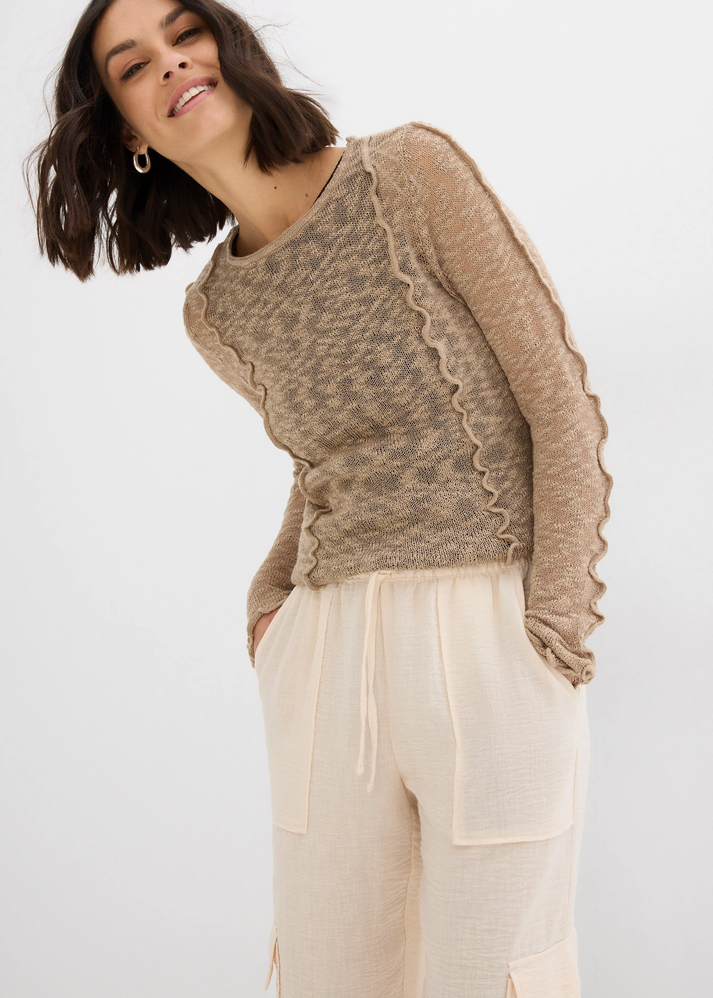 Cargo kalhoty ze splývavého materiálu • šedobéžová • bonprix obchod