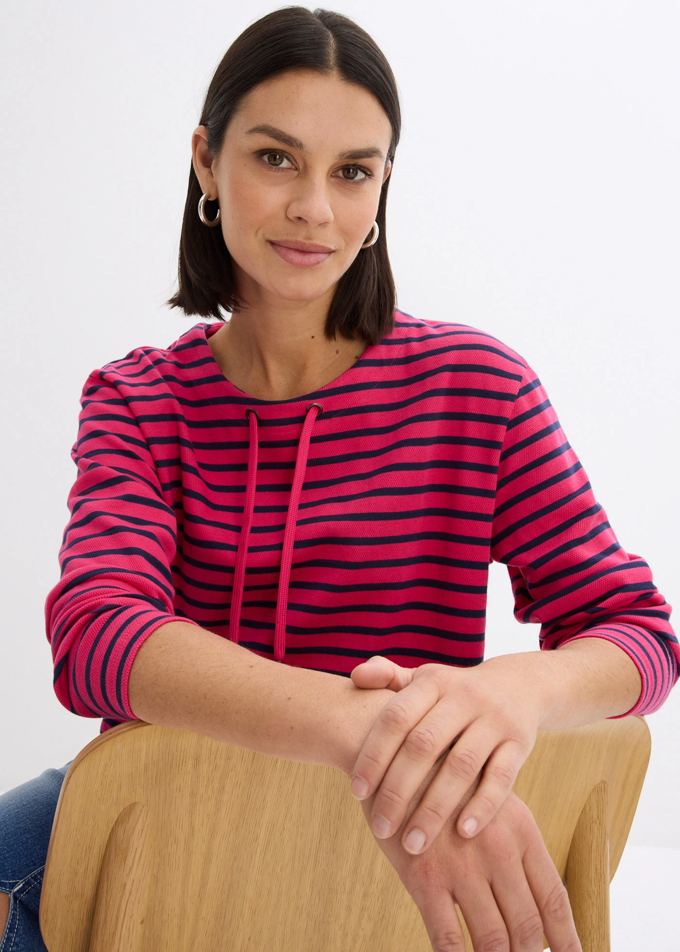 Bluza ze strukturalnego materiału • ciemnoróżowo-ciemnoniebieski w paski • sklep bonprix