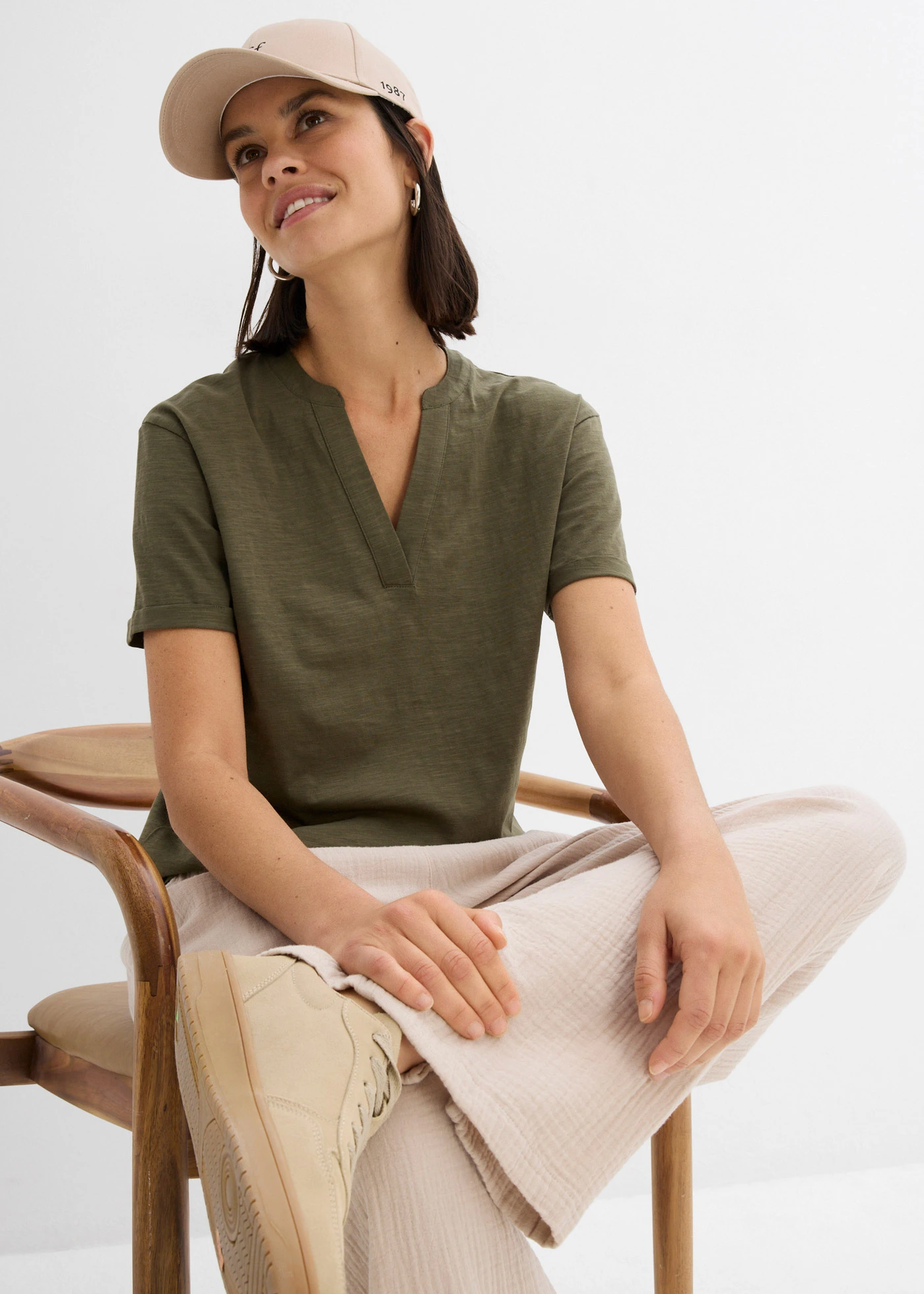 Bluză tricot-tunică din bumbac 100% • oliv închis • magazin bonprix