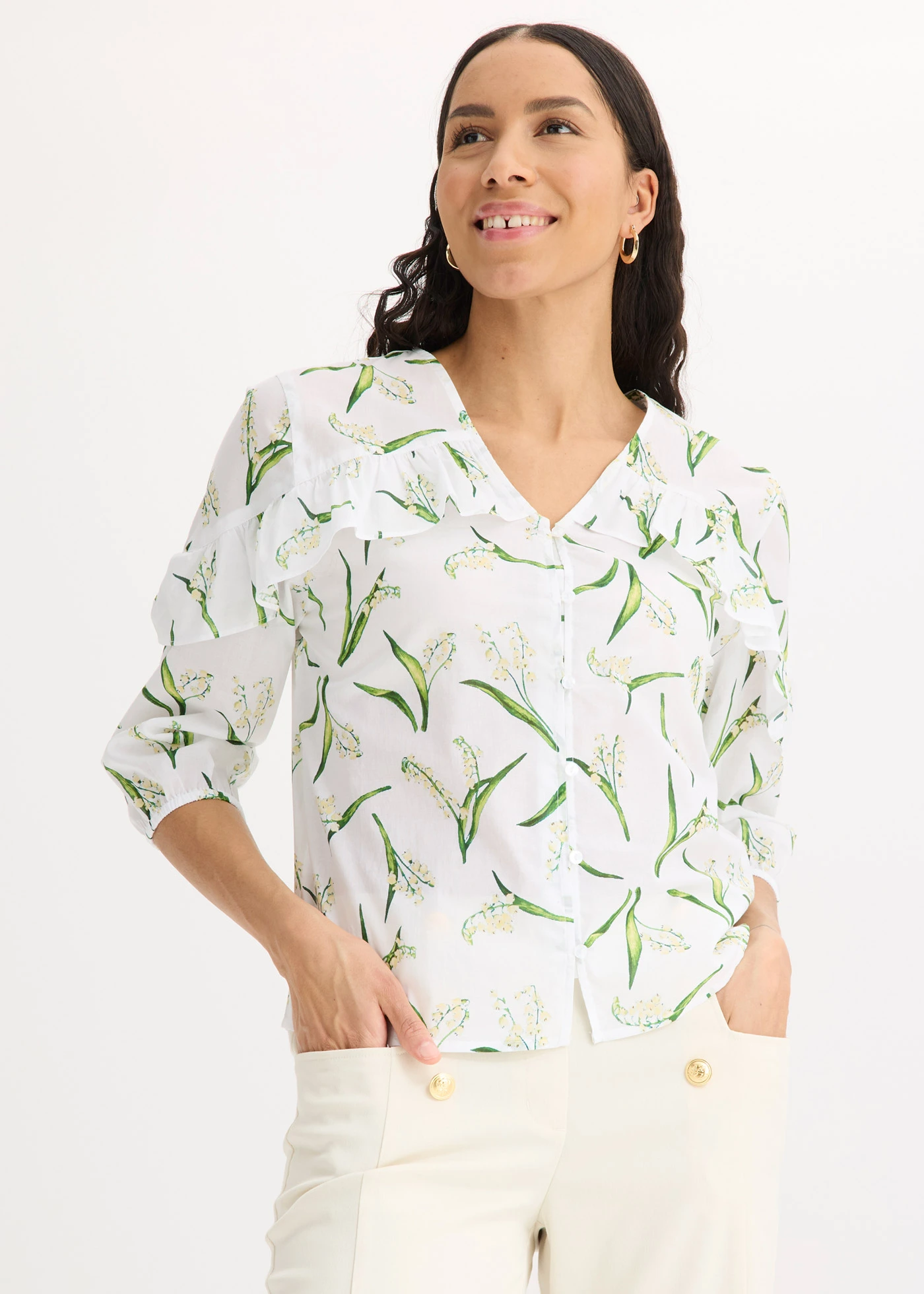 Gedessineerde blouse met volants • wit gebloemd • bonprix online shop