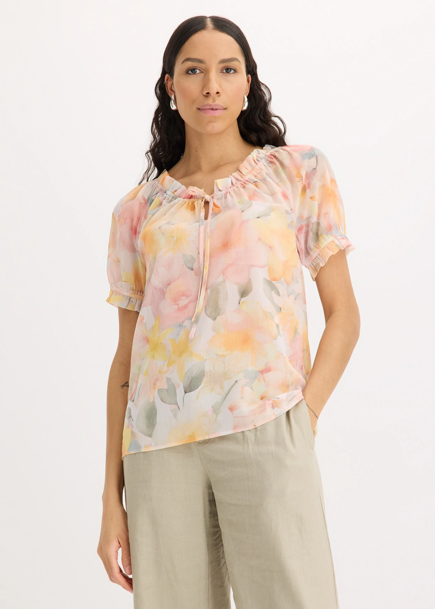 Chiffon blouse met groot decolleté • roze gebloemd • bonprix online shop