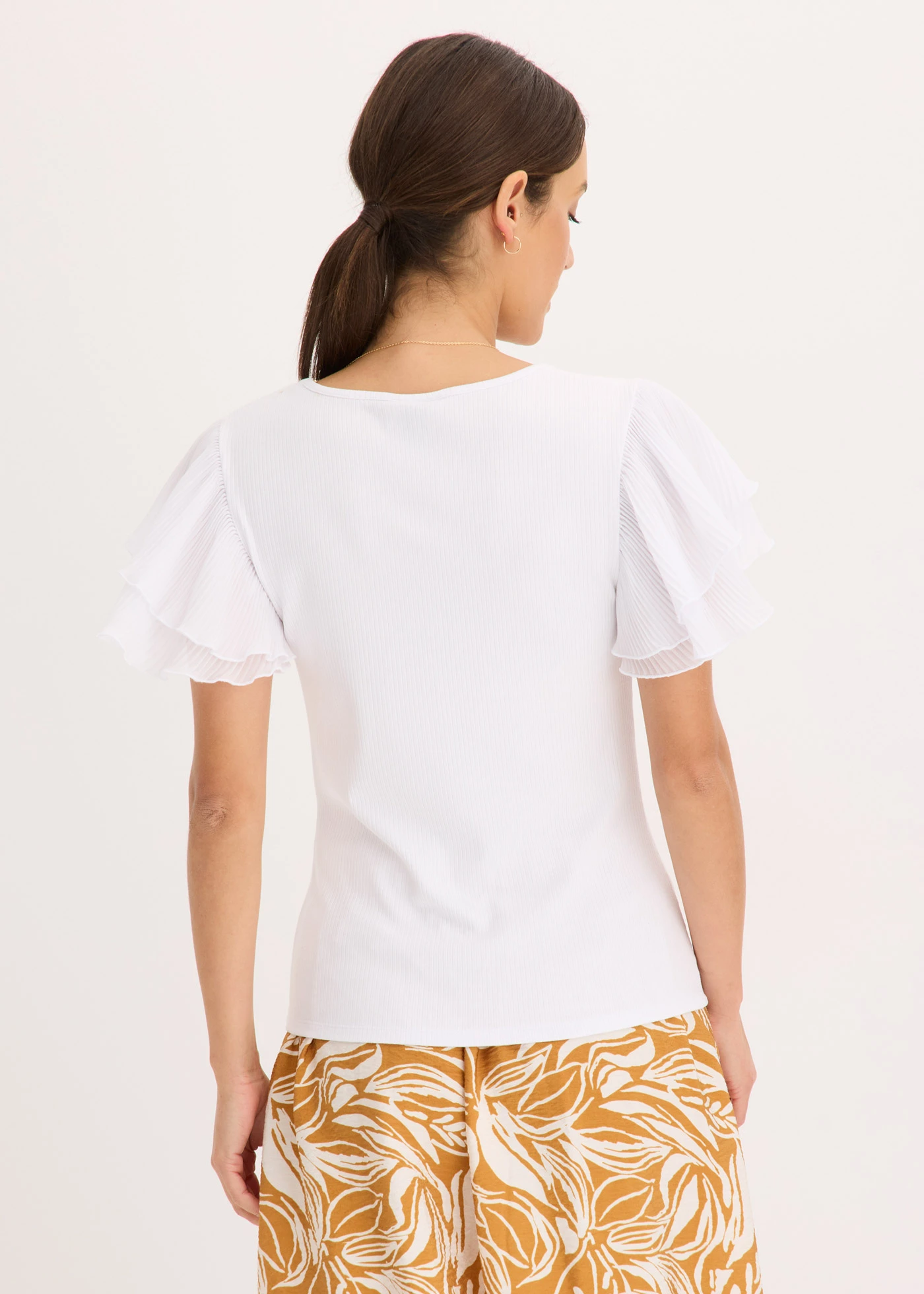 T-shirt à volants • blanc • Boutique bonprix