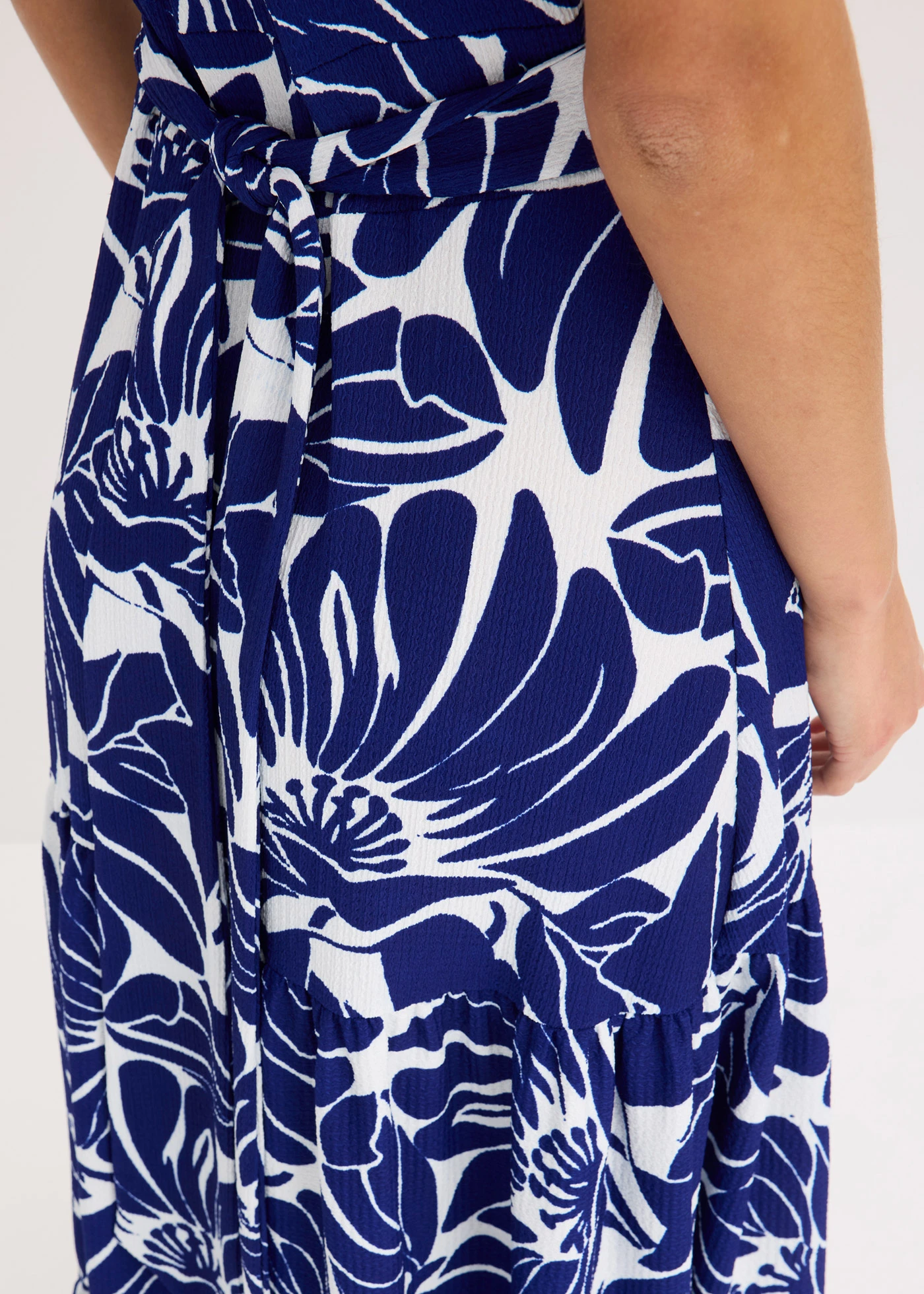 Robe longue imprimée • crème/bleu floral • Boutique bonprix