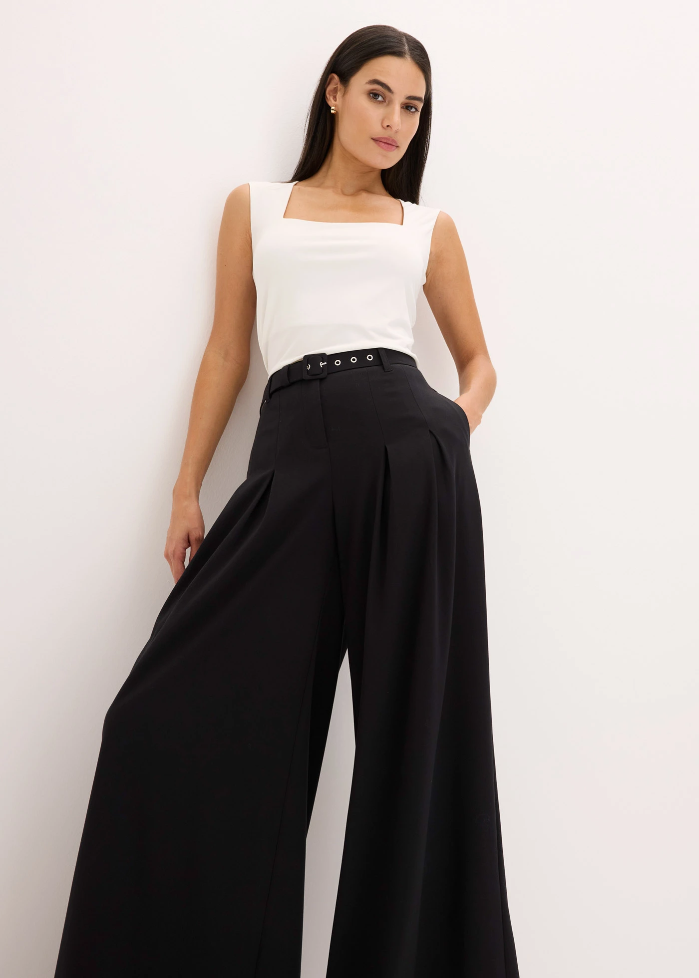 Pantalon à pinces avec ceinture (ens. 2 pces) • noir • Boutique bonprix