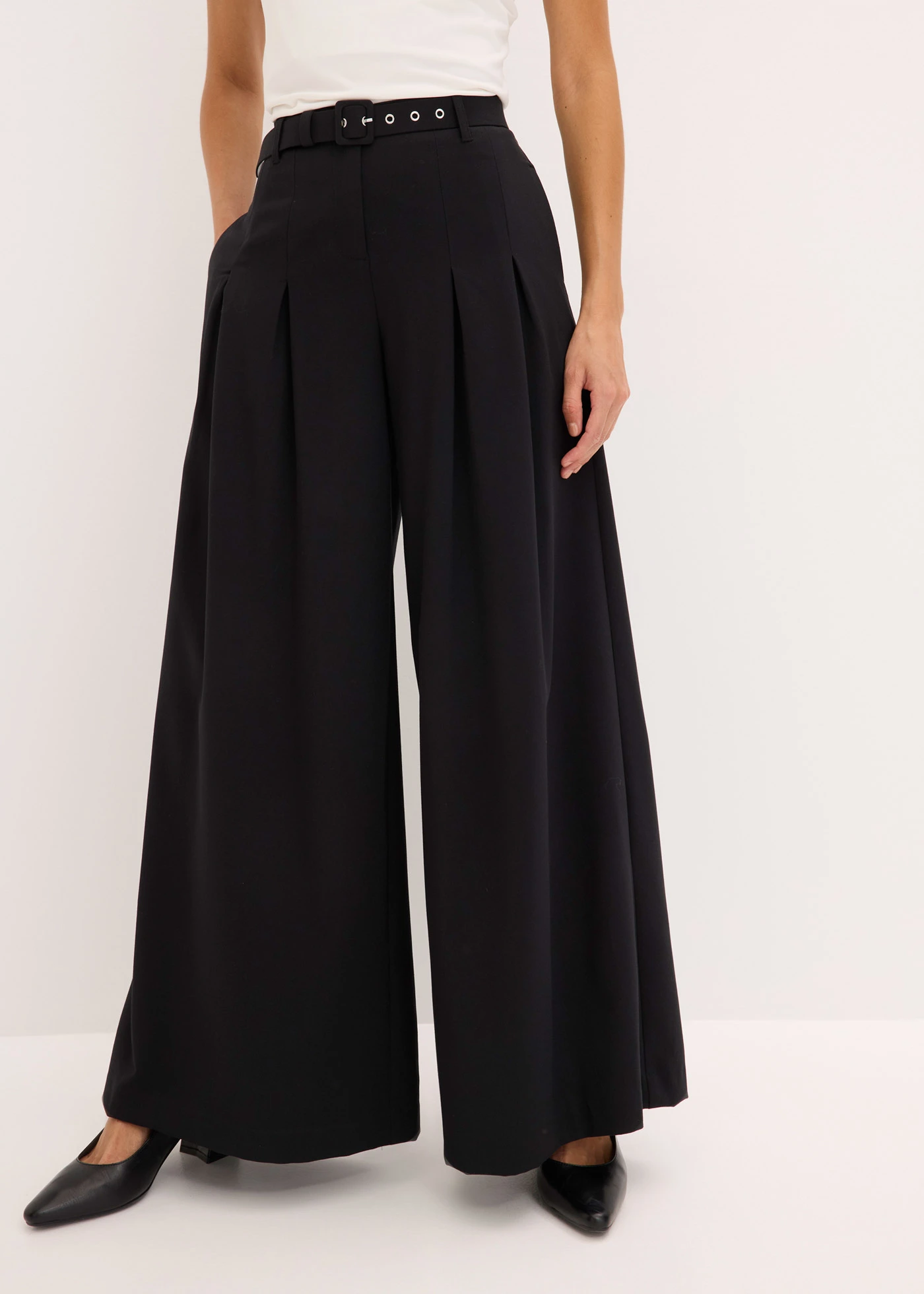 Pantalon à pinces avec ceinture (ens. 2 pces) • noir • Boutique bonprix