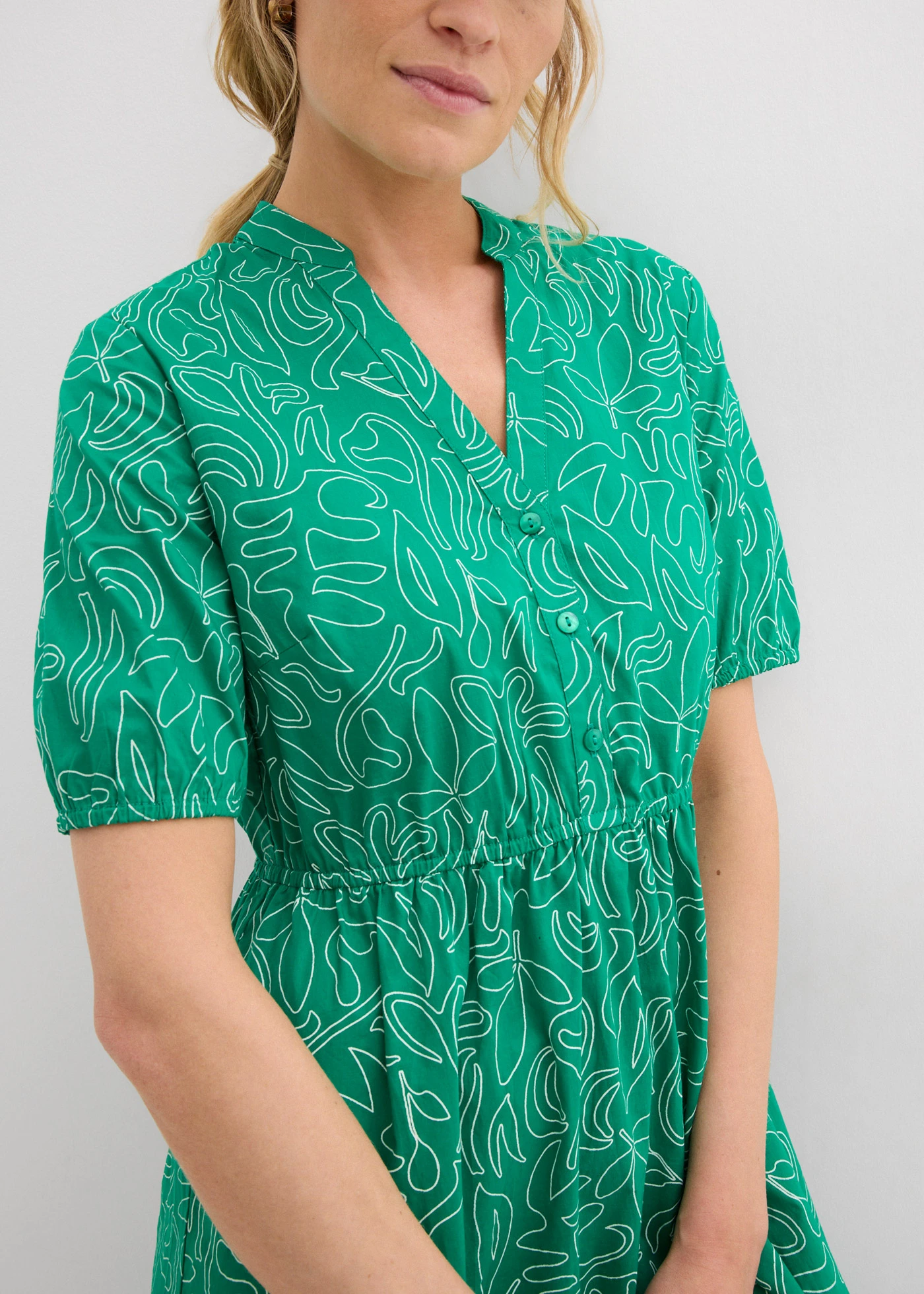 Široké midi šaty z čisté bavlny • mátově zeleno-přírodní bílá s potiskem • bonprix obchod