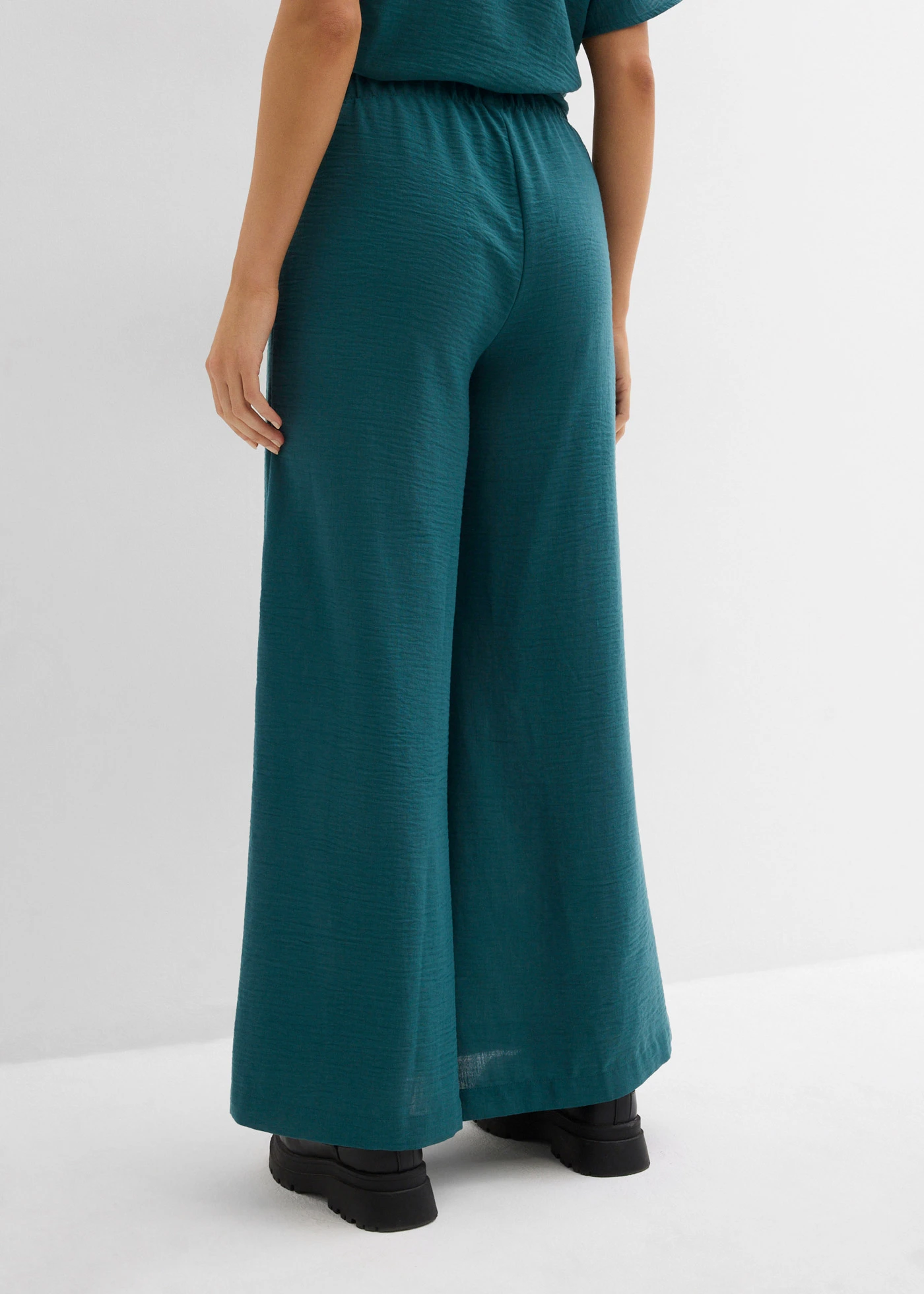 Palazzo broek met plooien • pepergroen • bonprix online shop