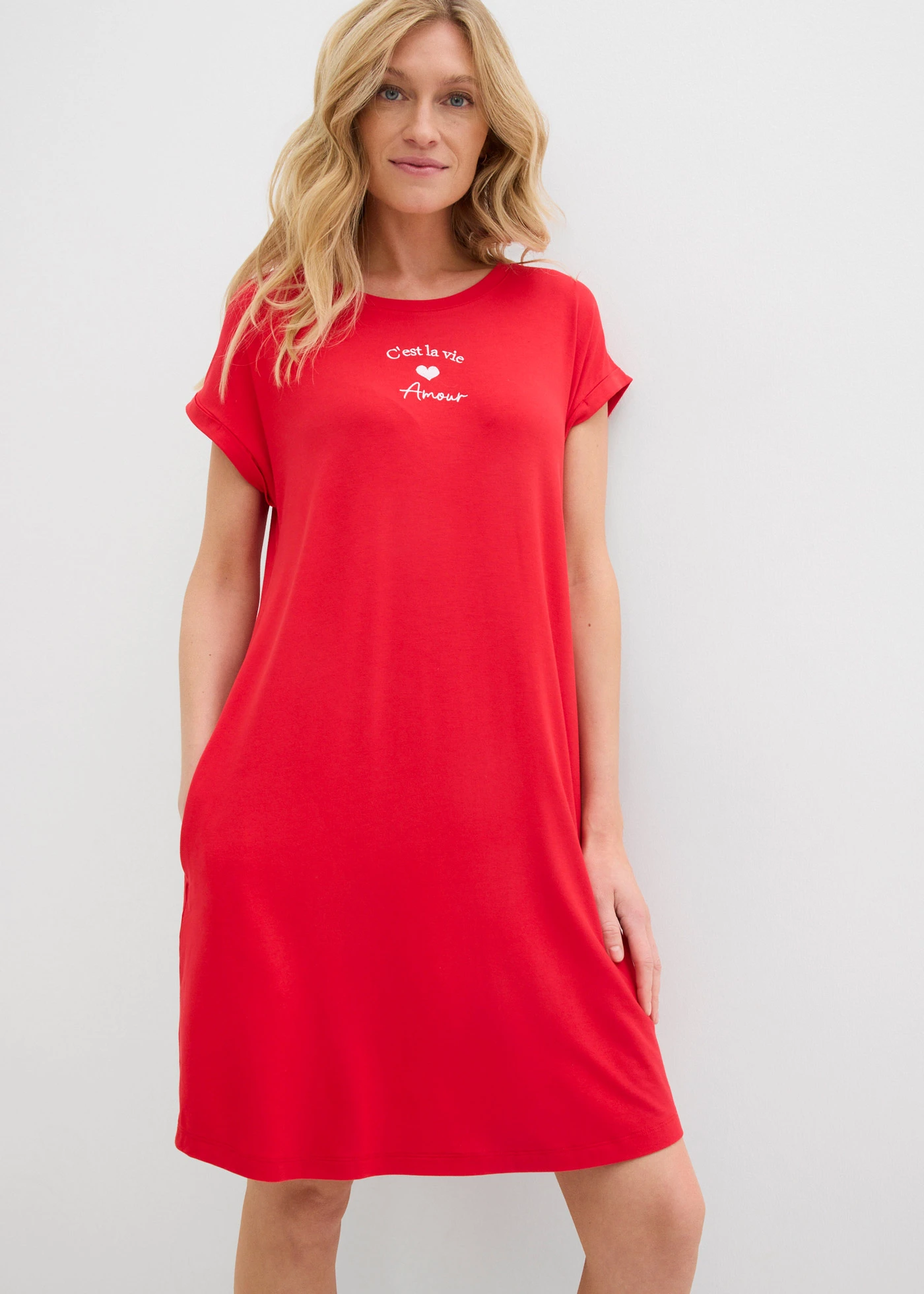 Jersey jurk met borduursel in een vicose-elastanmix • tomatenrood • bonprix online shop