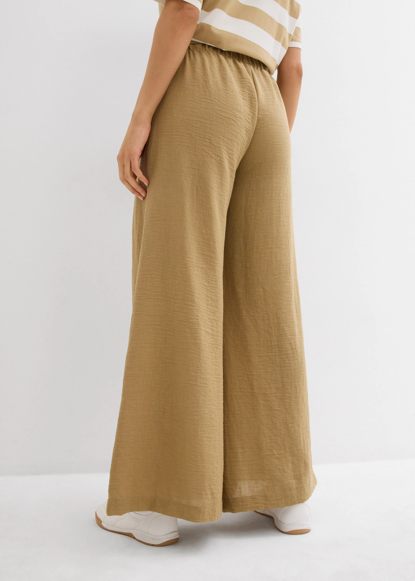 Palazzo broek met plooien • licht olijfgroen • bonprix online shop