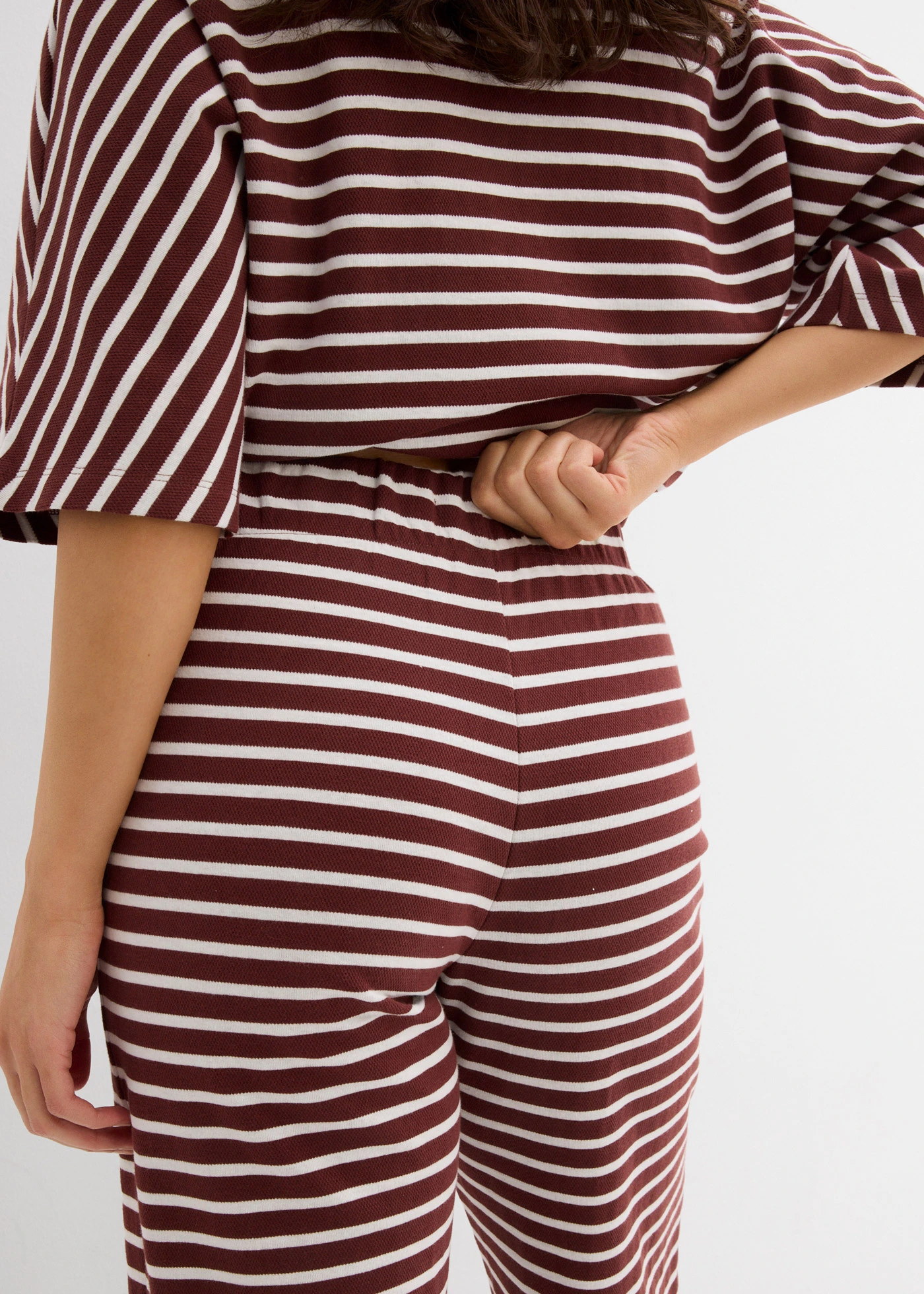 Žerzejové kalhoty ze strukturované bavlny • kávově hnědo-přírodní bílá s proužky • bonprix obchod