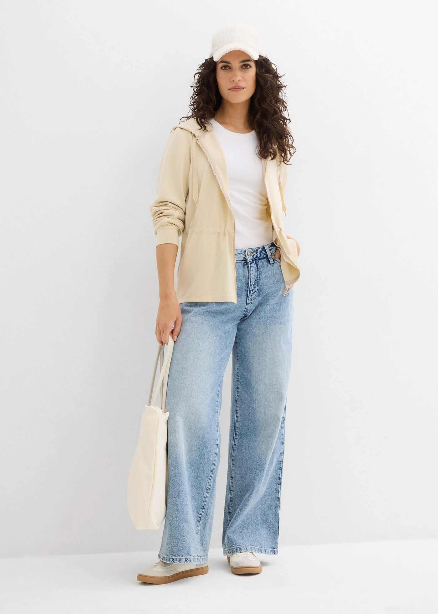 Sweat zippé à capuche, extensible • sable clair • Boutique bonprix