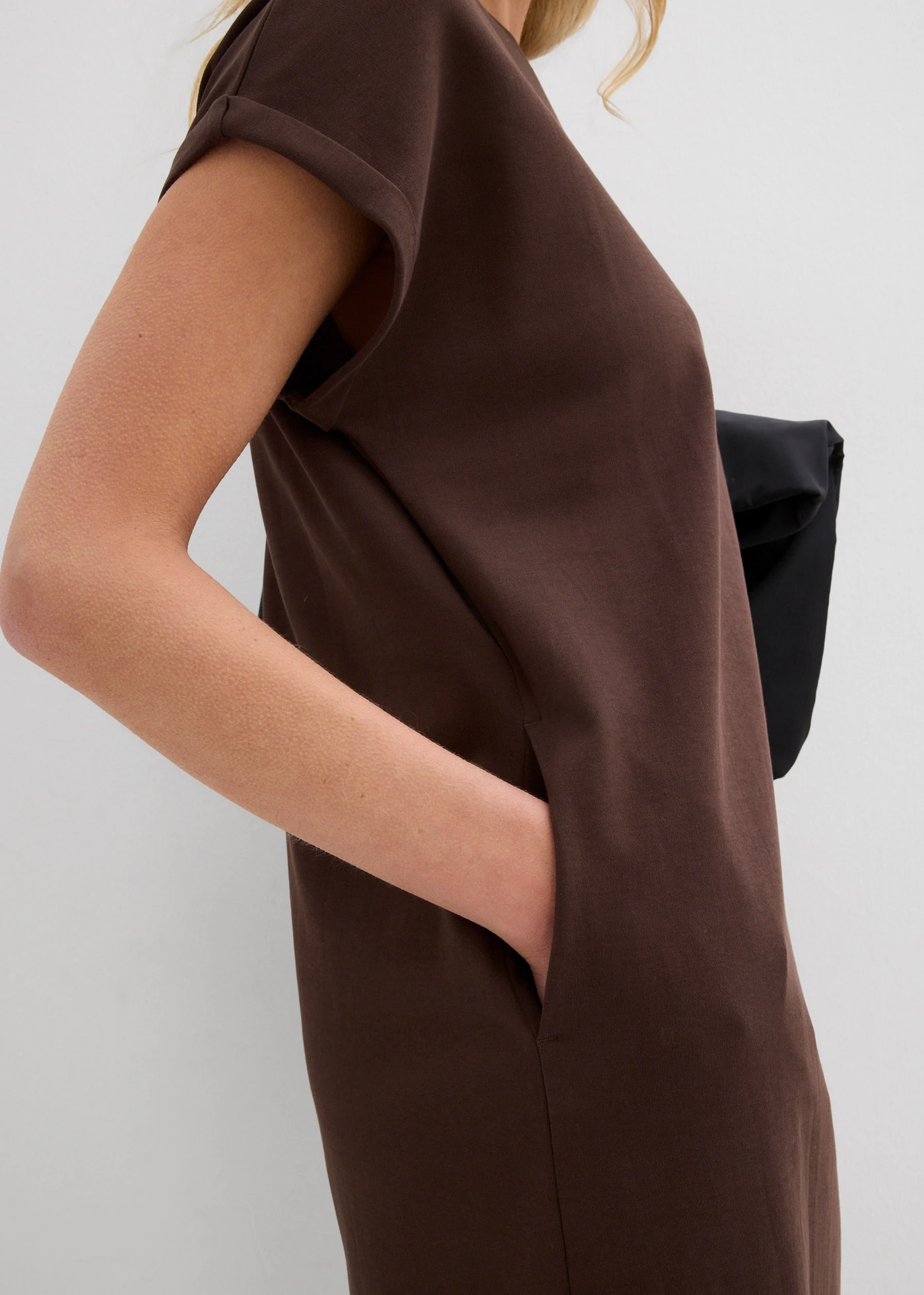 Mini jurk van stevige interlock • donkerbruin • bonprix online shop