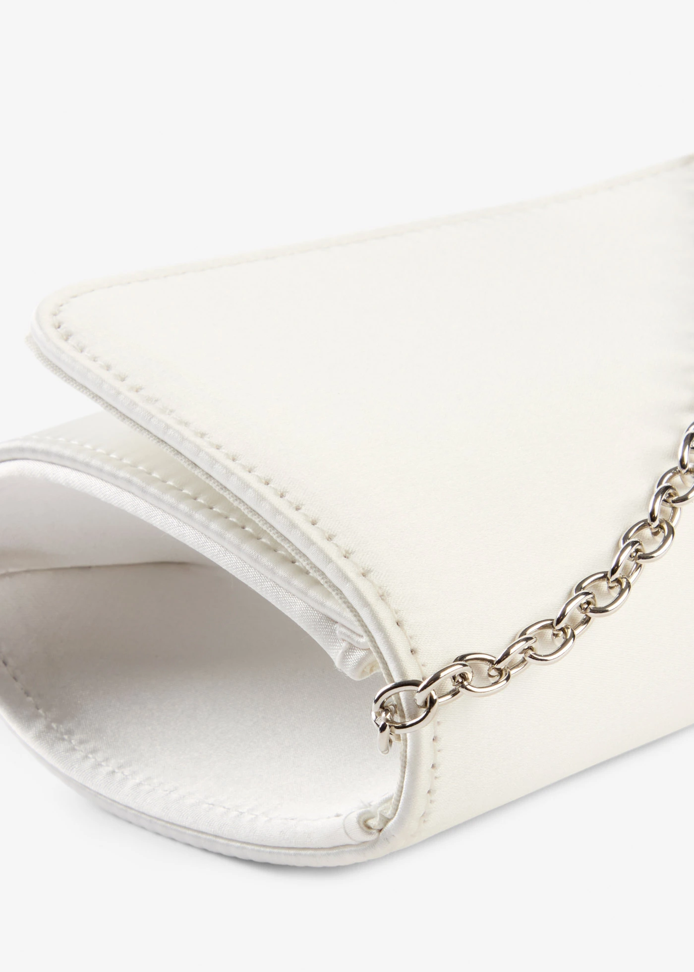 Pochette satinée • crème • Boutique bonprix