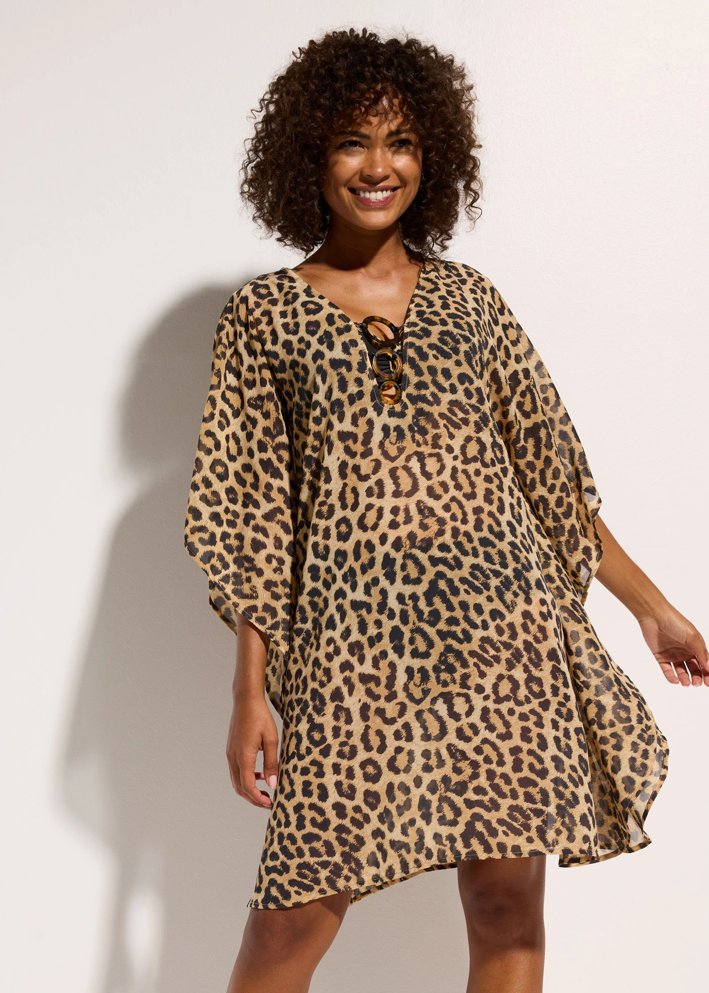 Rochie-tunică de plajă din șifon vaporos • gri-bej cu imprimeu leo • magazin bonprix