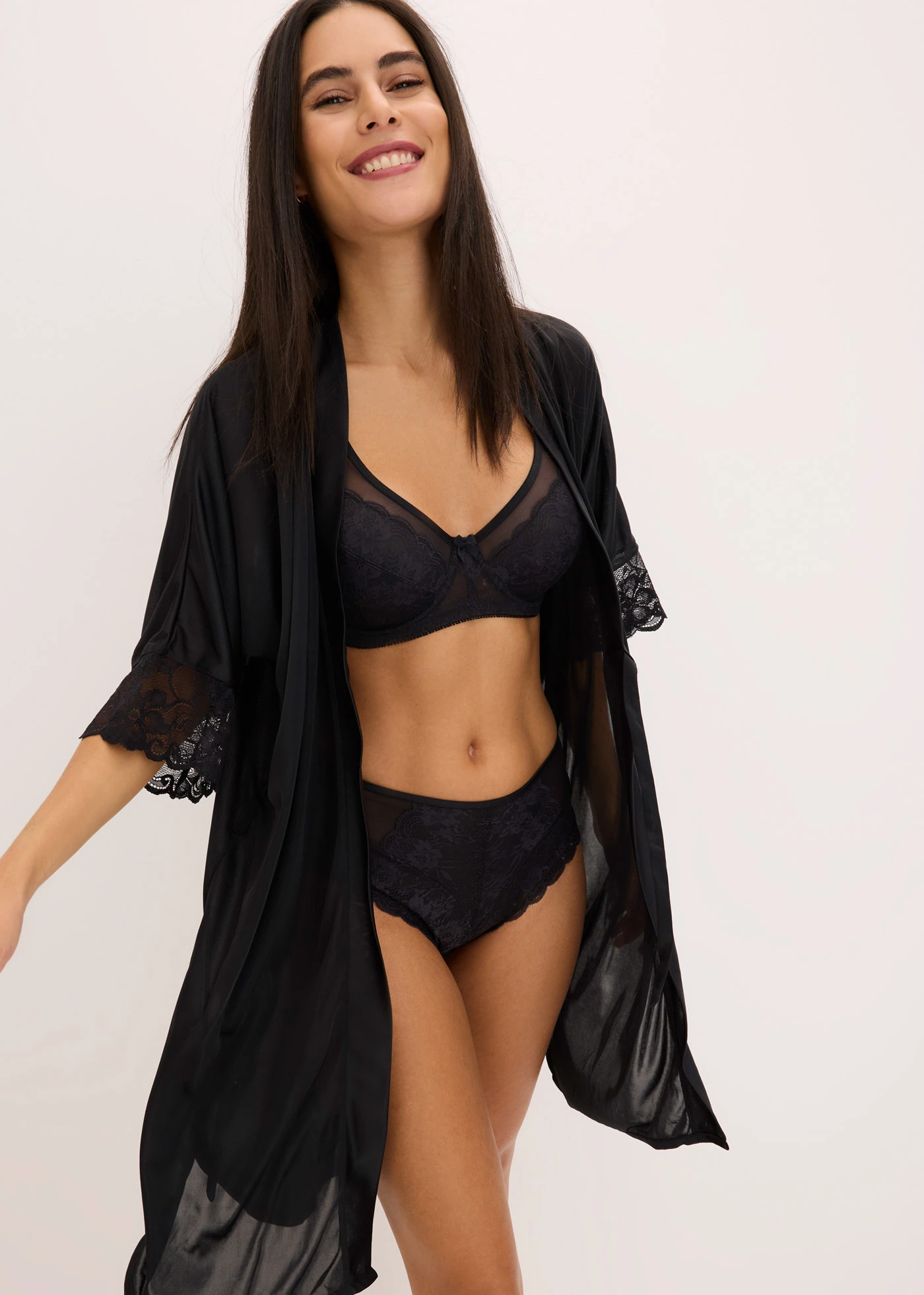 Maxislip van zacht kant (set van 2) • wit/zwart • bonprix online shop