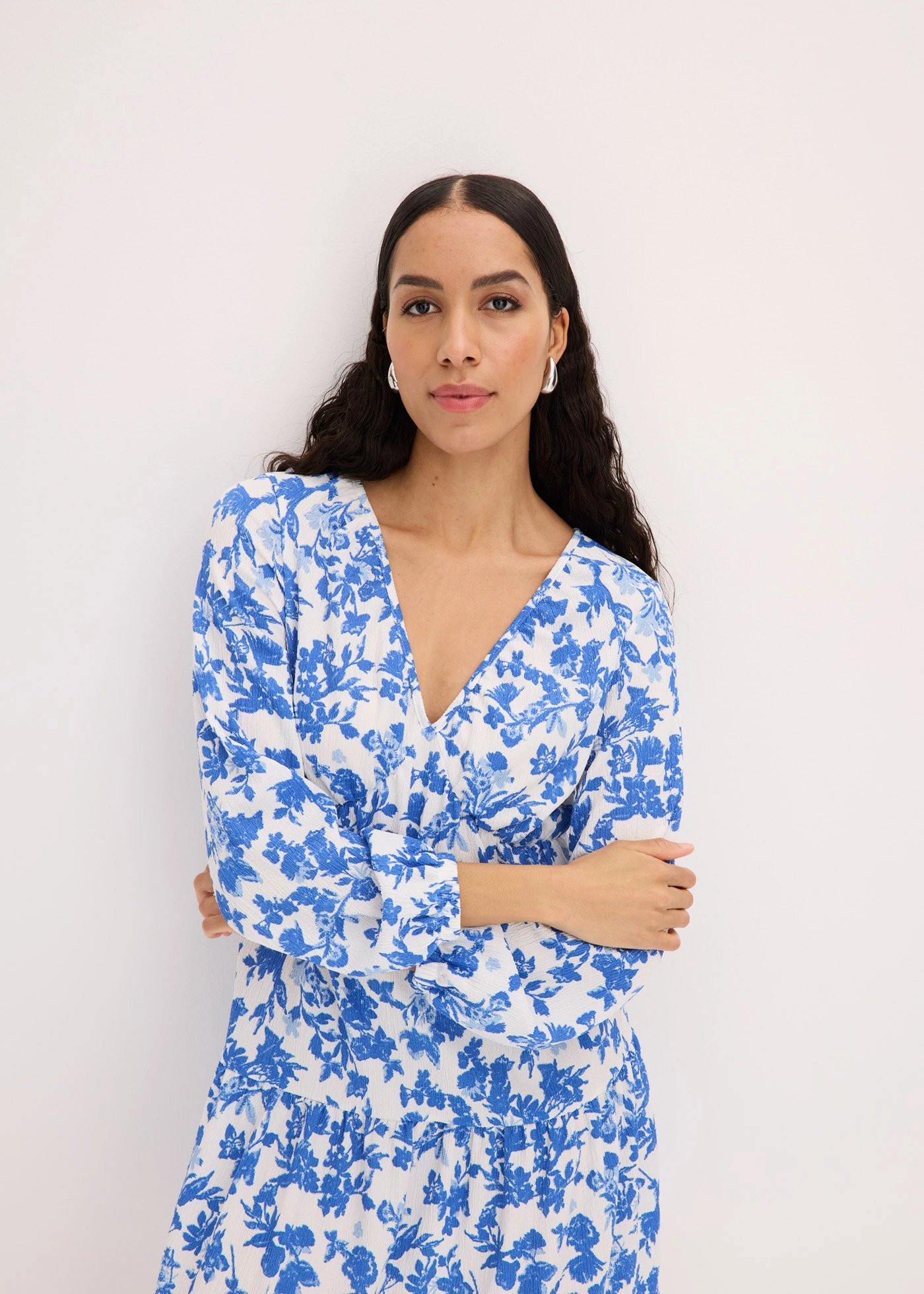 Robe imprimée en jersey • blanc-bleu glacier floral • Boutique bonprix