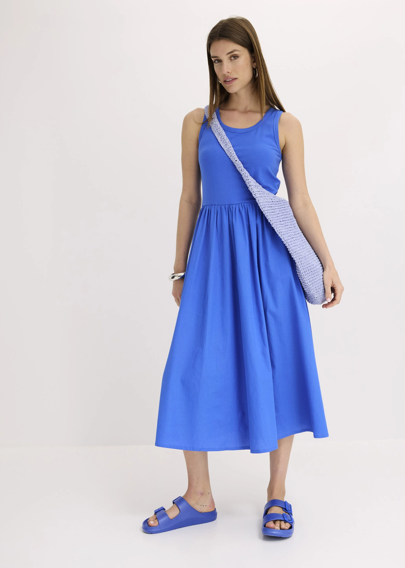 Jersey jurk van een materiaalmix • gletsjerblauw • bonprix online shop