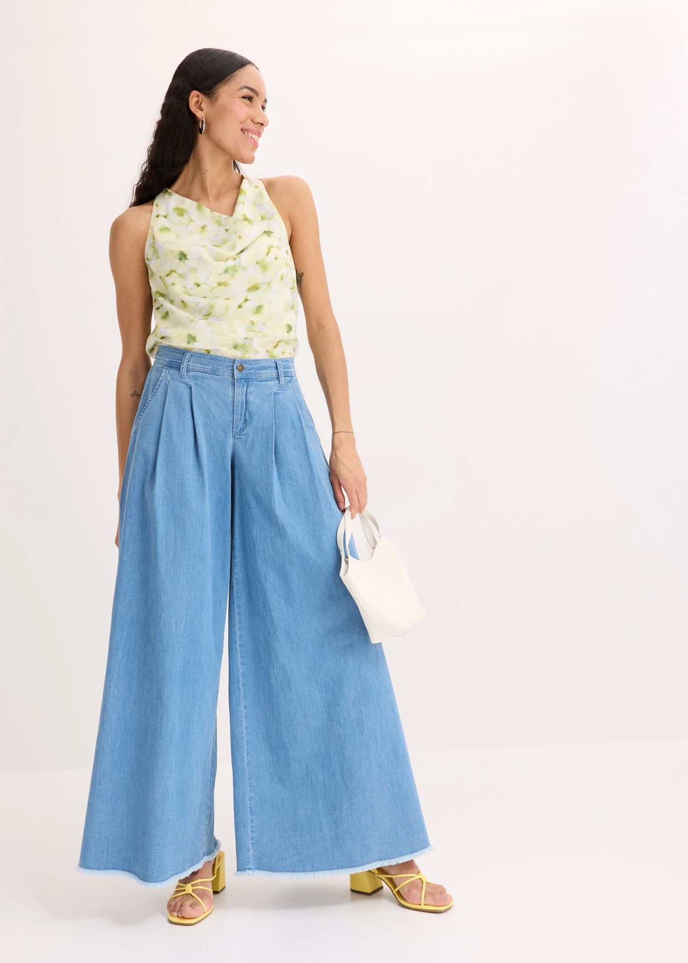 Blousetop in satijnlook • wolwit gedessineerd • bonprix online shop