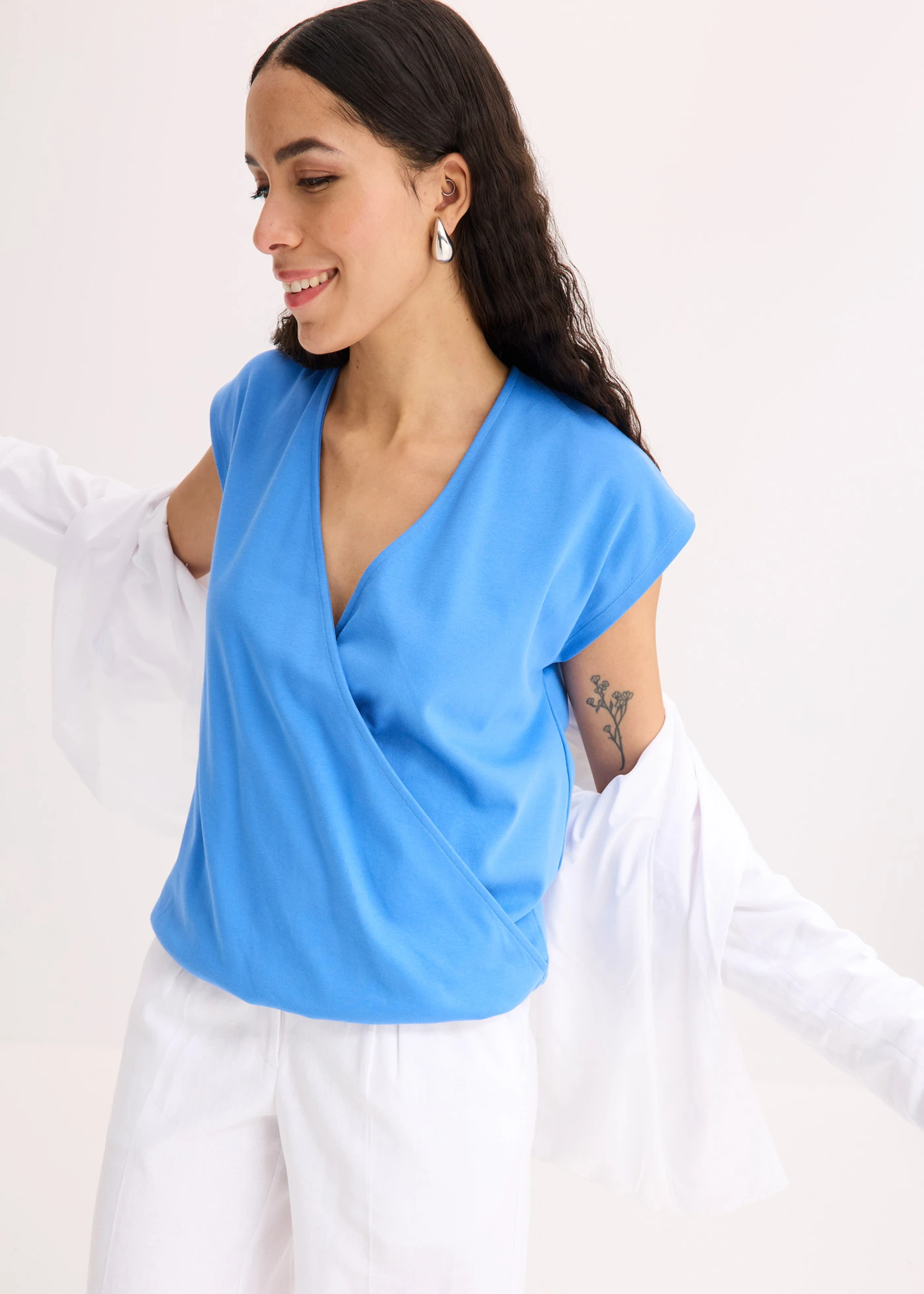 Shirt van puur biologisch katoen • gletsjerblauw • bonprix online shop