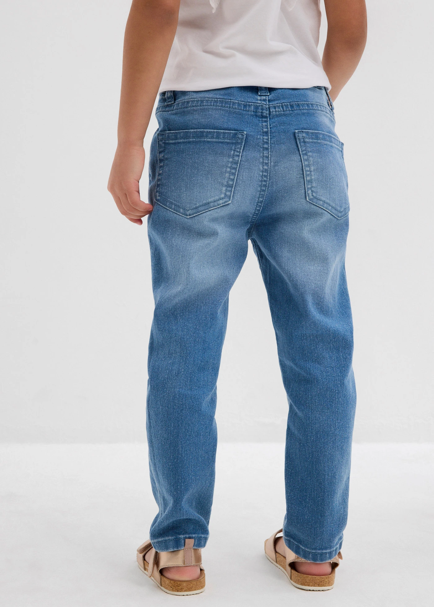 Stretch jeans mid waist, tapered • lichtblauw denim • bonprix online shop