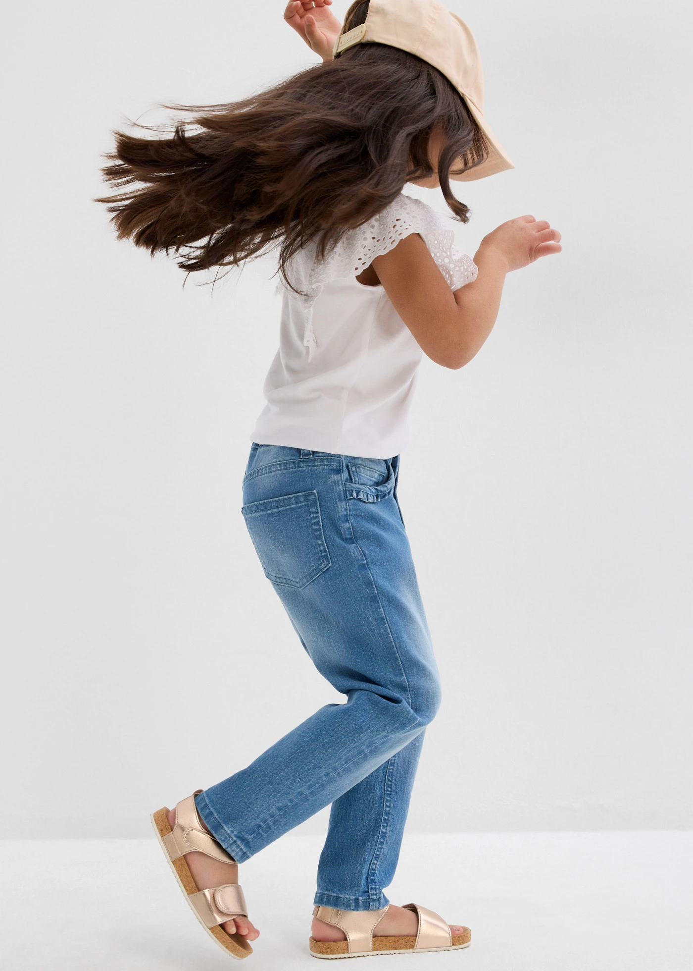 Stretch jeans mid waist, tapered • lichtblauw denim • bonprix online shop