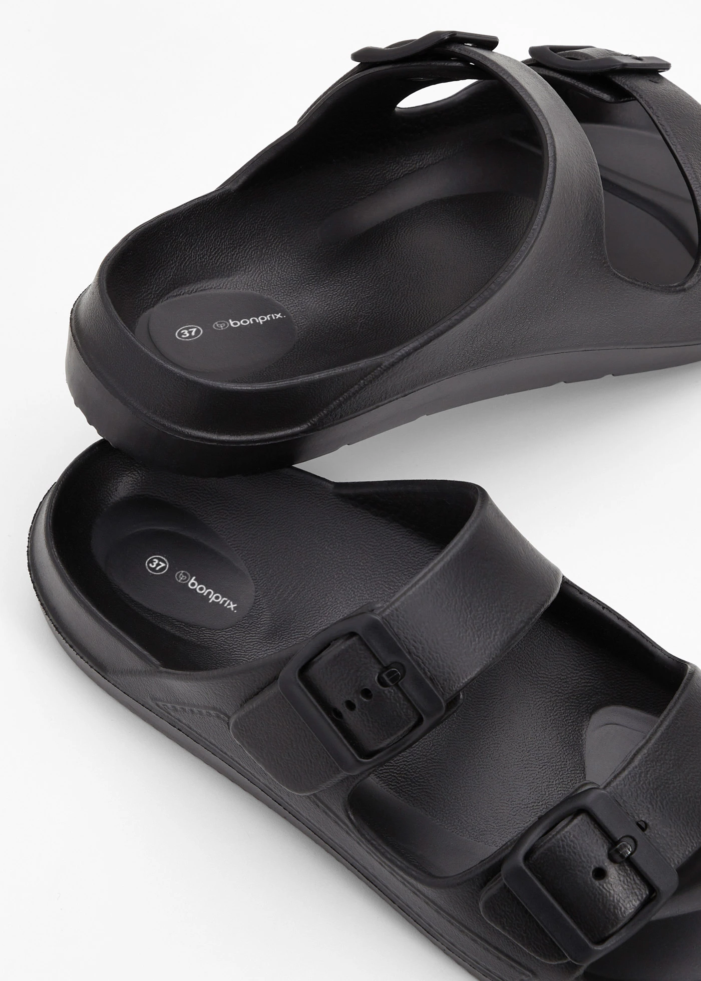 Papuci din material impermeabil • negru • magazin bonprix